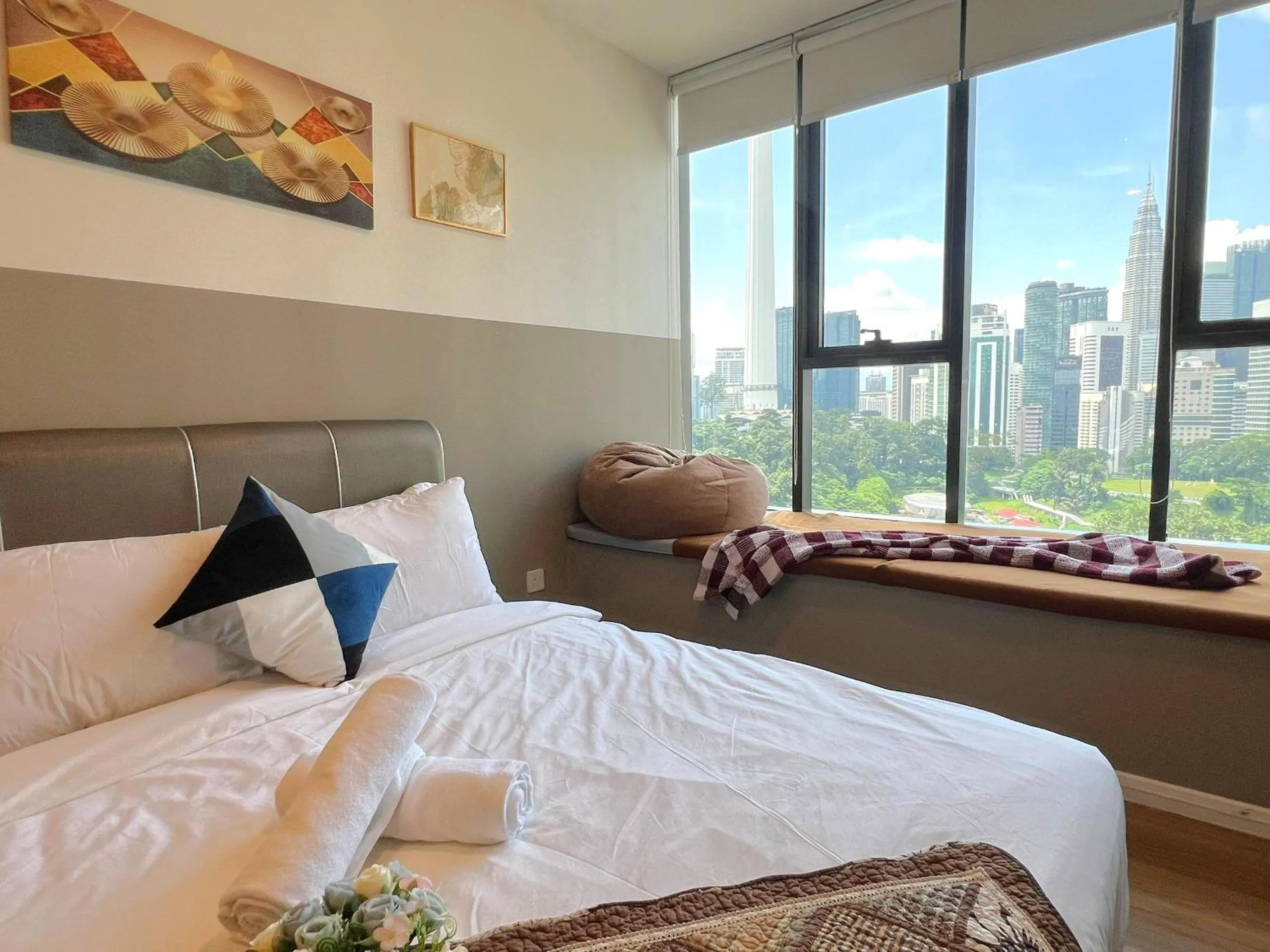 Bed in Ceylonz Suite, Bukit Bintang by MK HOME