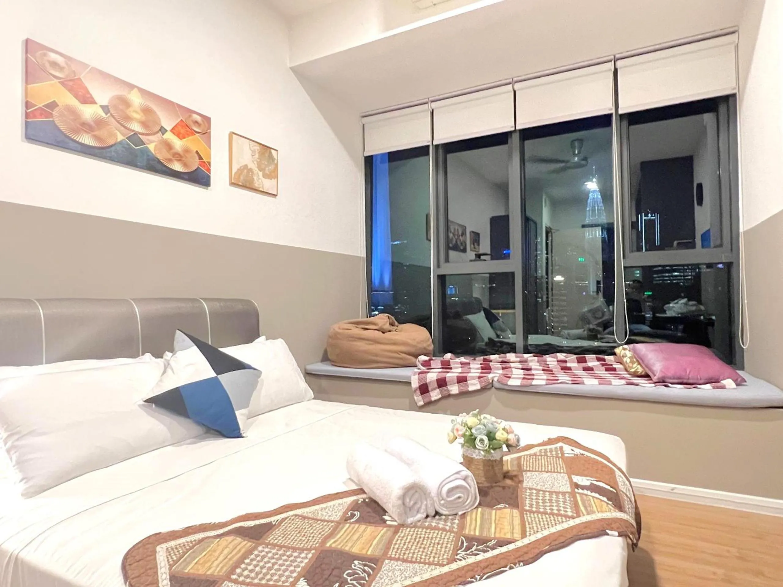 Bed in Ceylonz Suite, Bukit Bintang by MK HOME