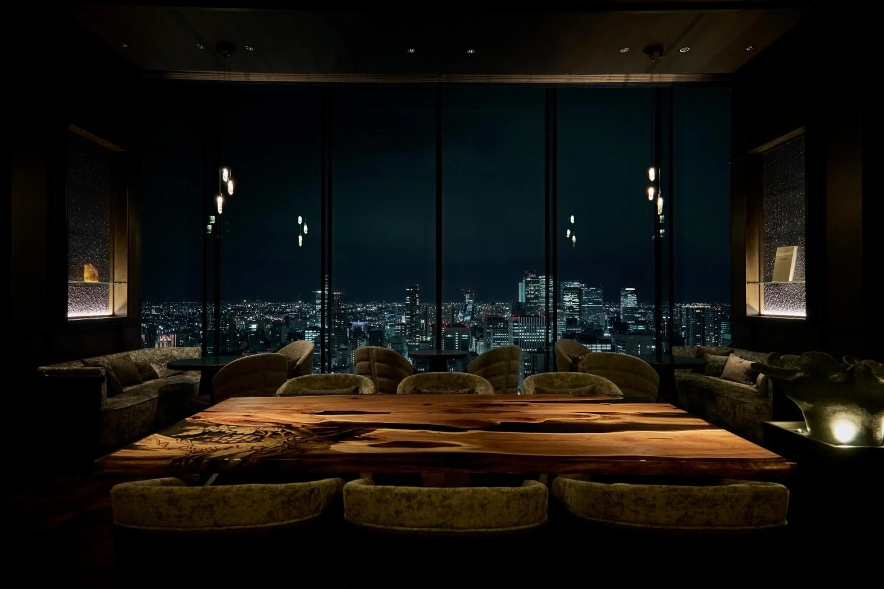 Restaurant/places to eat, Bed in The Royal Park Hotel Iconic Nagoya