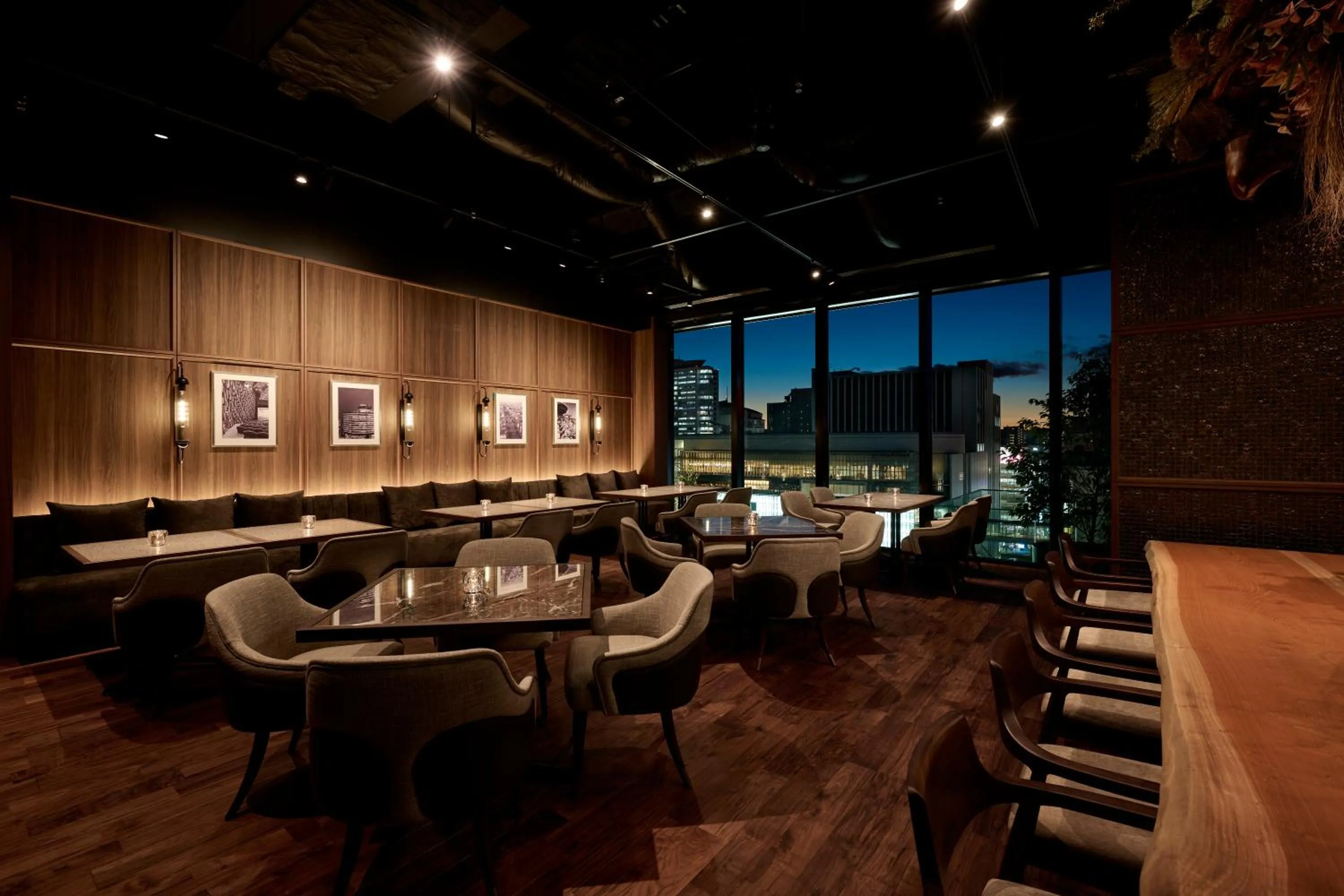 Restaurant/places to eat in The Royal Park Hotel Iconic Nagoya