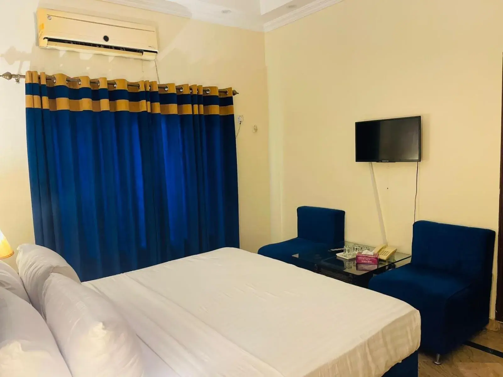 Deluxe Double Room in Infinity Hotel Deluxe Double Room in Infinity Hotel