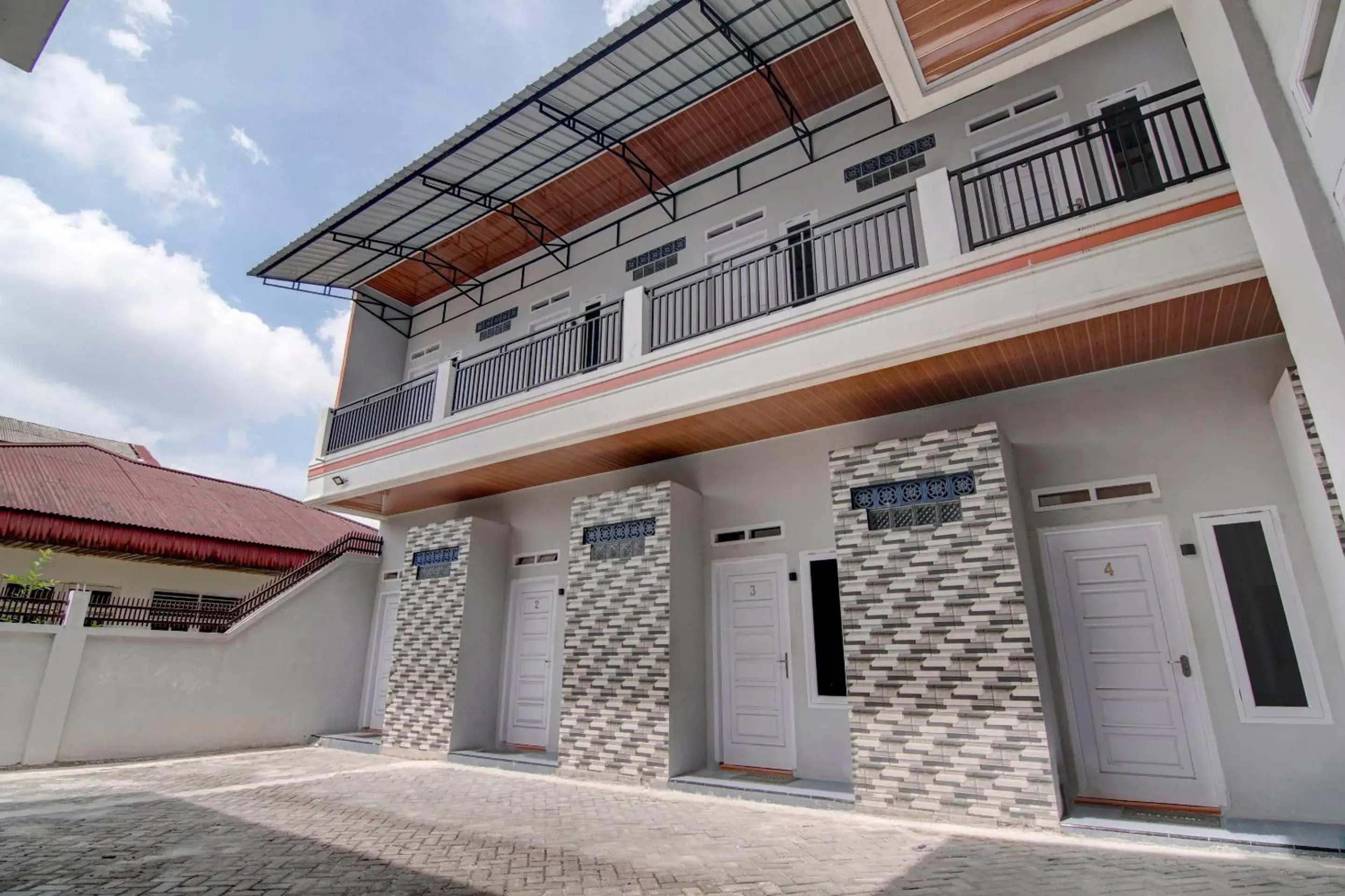 Facade/entrance in OYO 92806 Penginapan Geby Syariah Facade/entrance in OYO 92806 Penginapan Geby Syariah