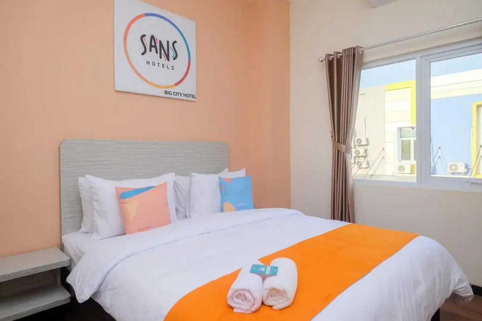 Bedroom, Bed in Sans Hotel City Park Medoho Semarang