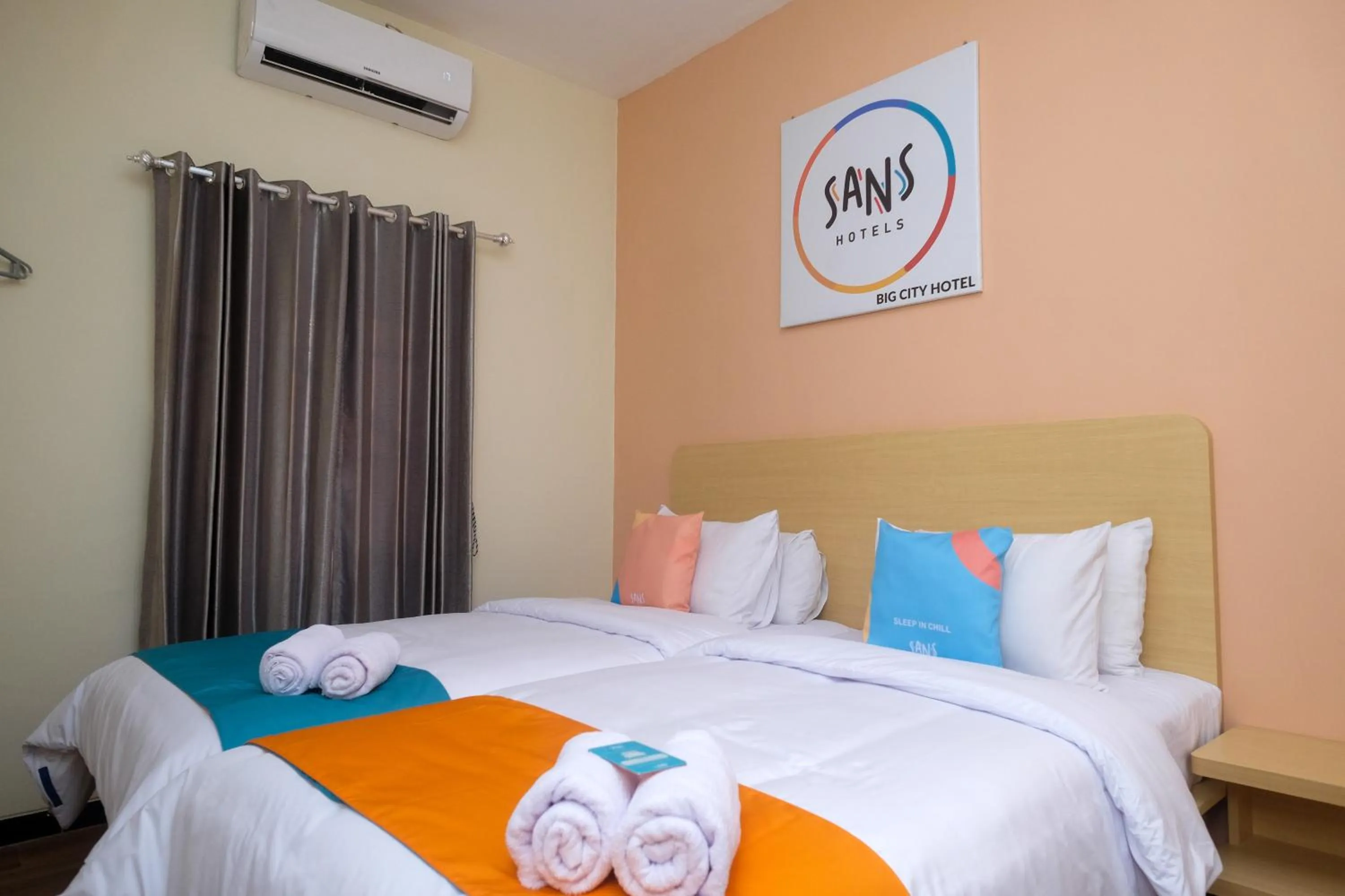 Bedroom, Bed in Sans Hotel City Park Medoho Semarang