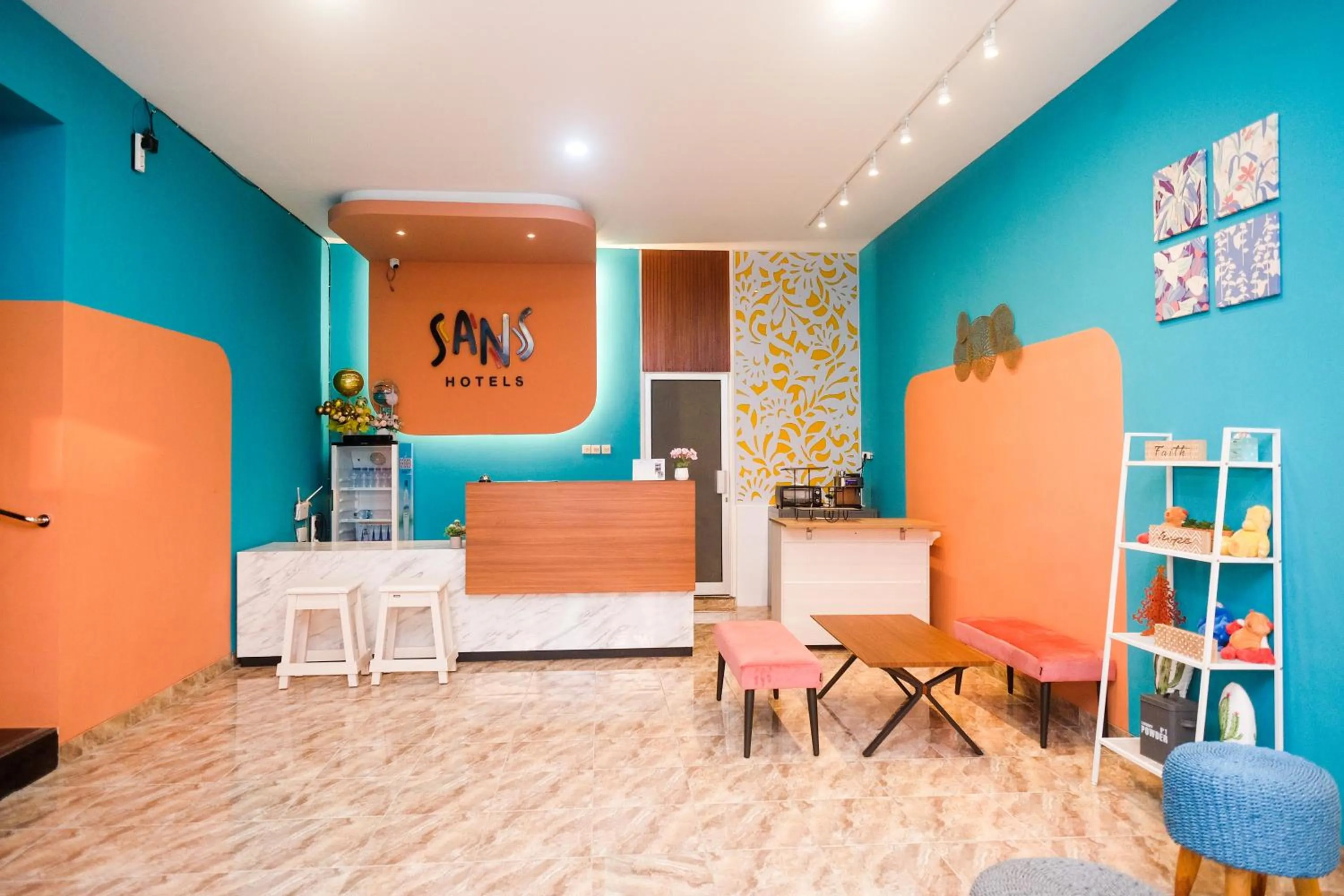 Lobby or reception in Sans Hotel City Park Medoho Semarang