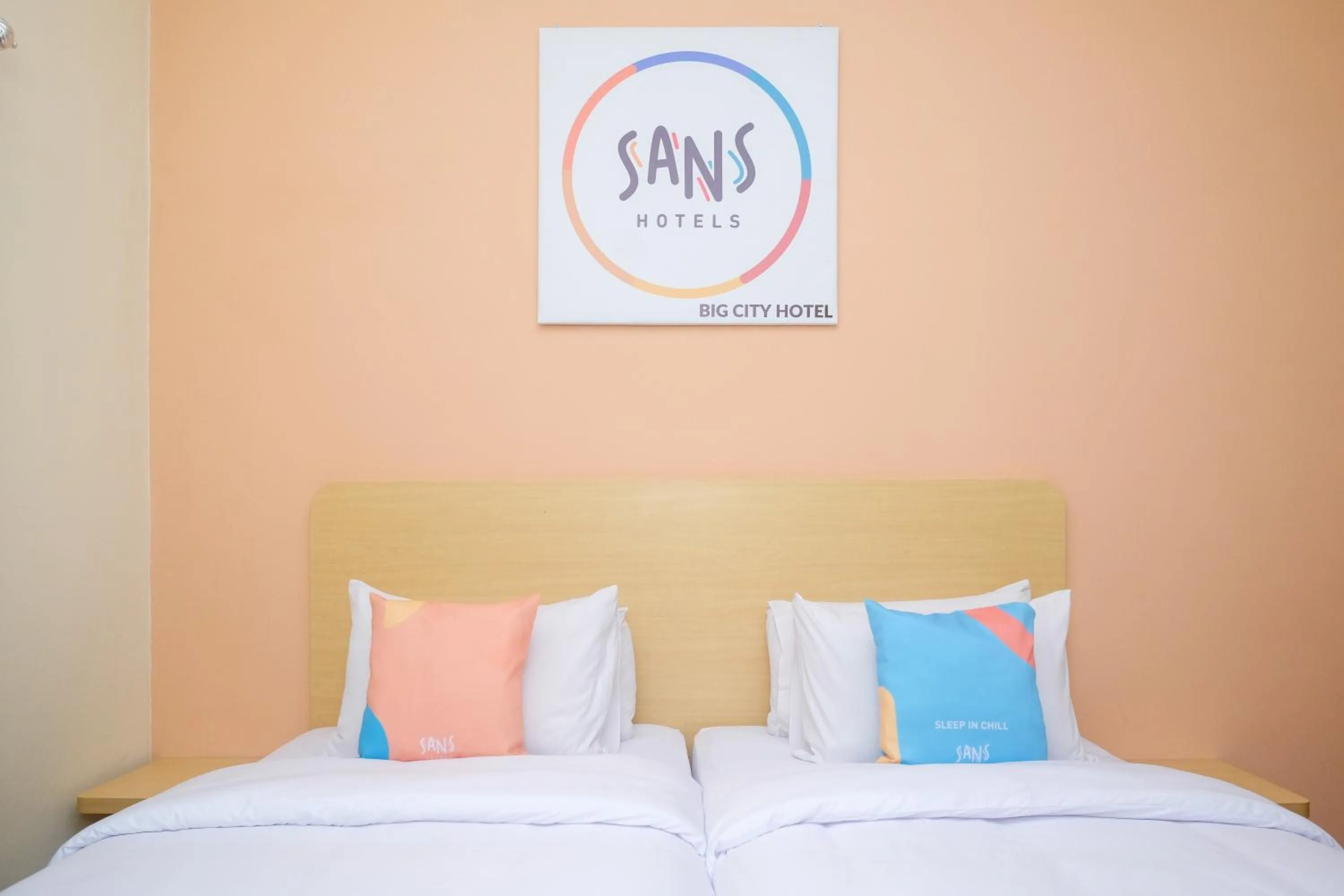 Bedroom, Bed in Sans Hotel City Park Medoho Semarang