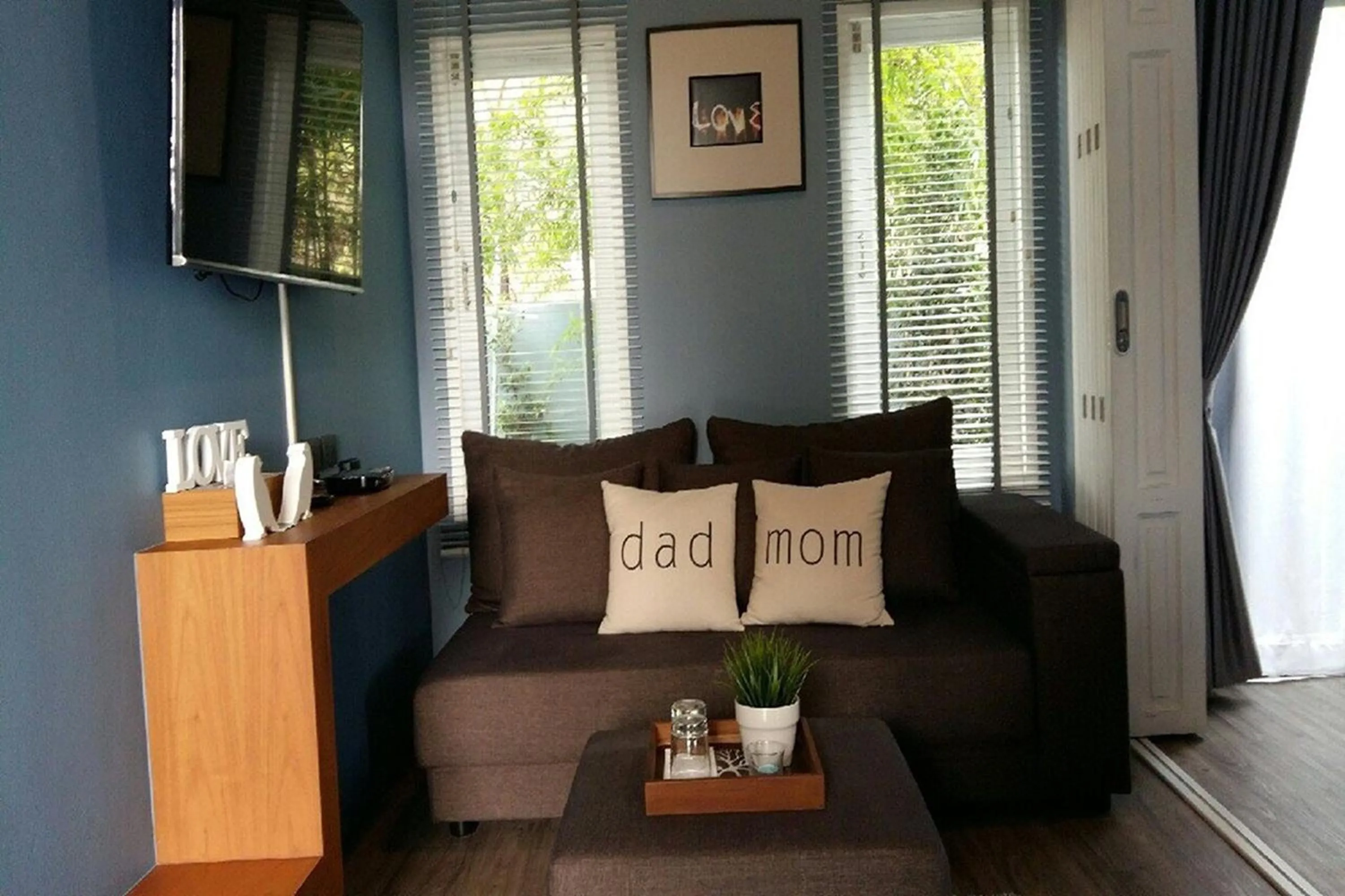 Seating area in I-Destiny Gallery Resort