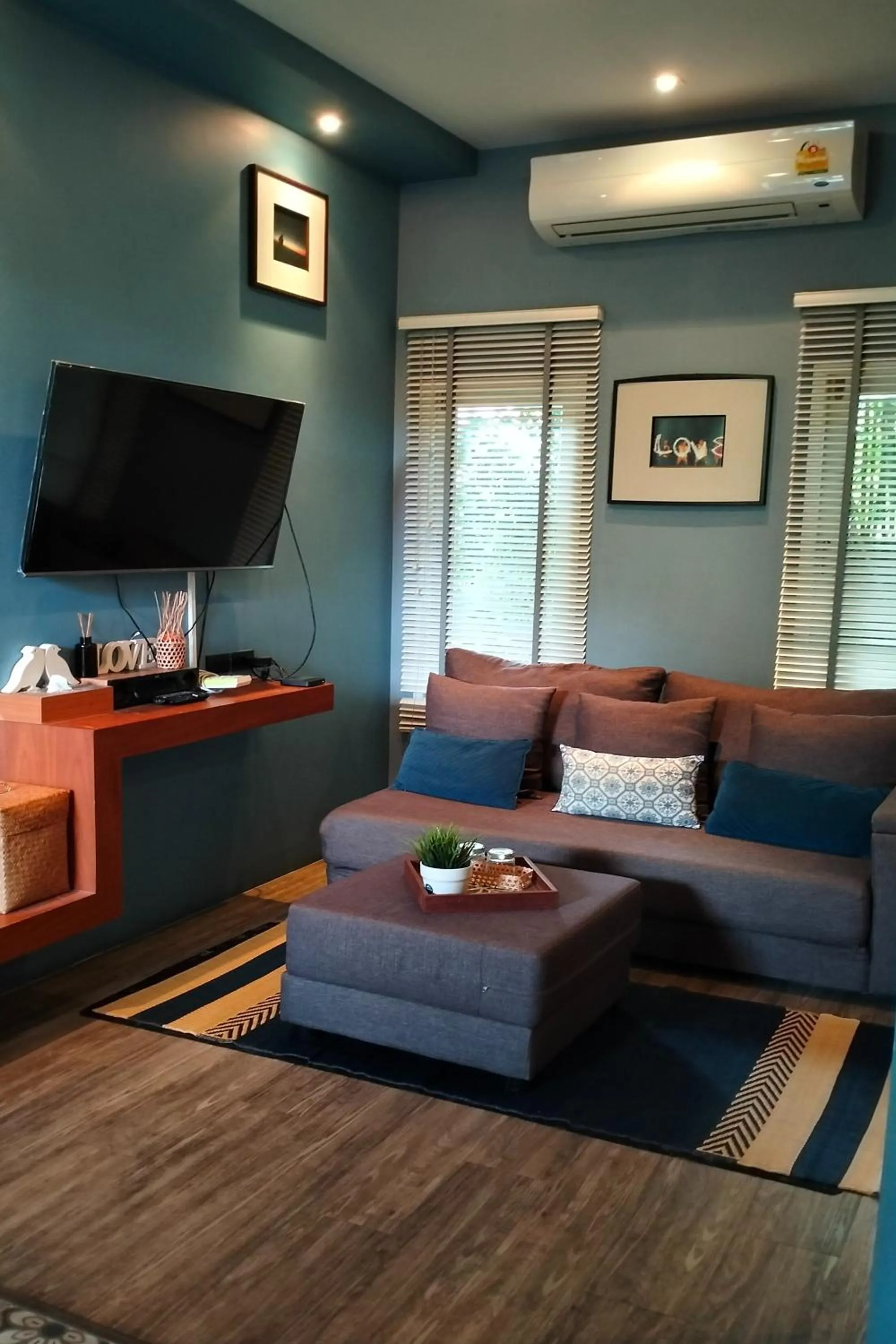 Seating area in I-Destiny Gallery Resort