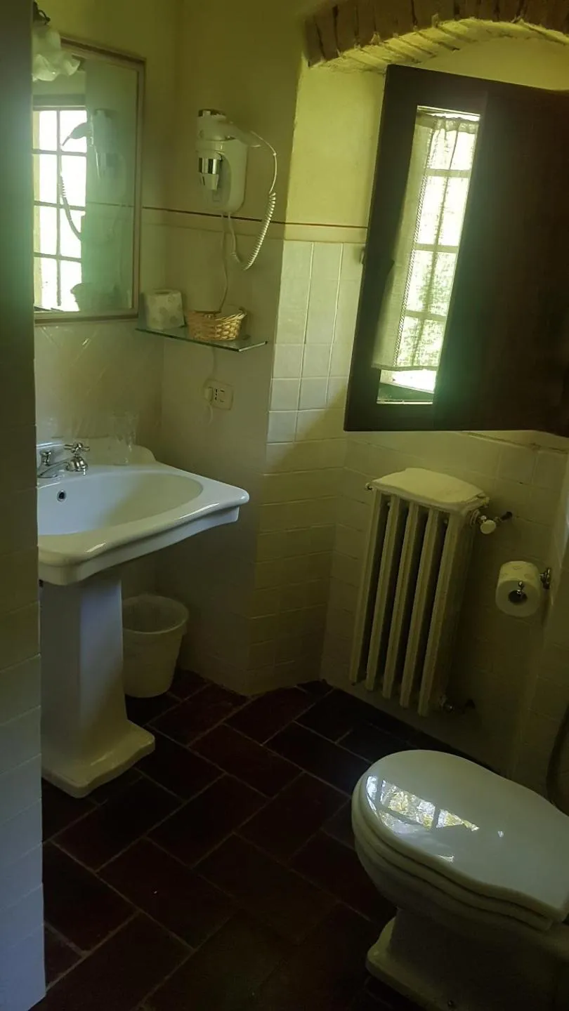 Bathroom in Locanda Di Alberi