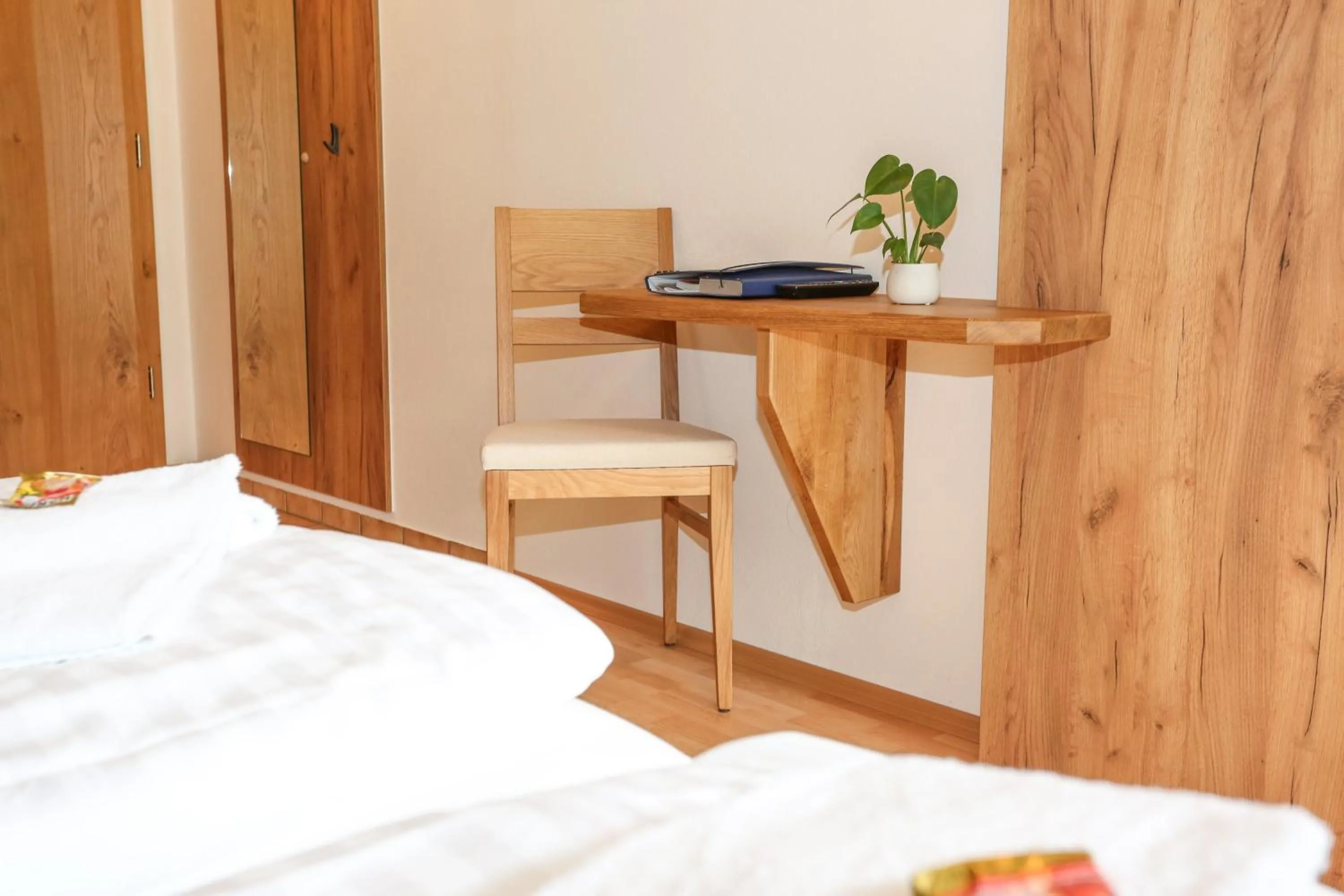 Photo of the whole room, Bed in Gasthof Leitner - Der Wirt an der Klamm