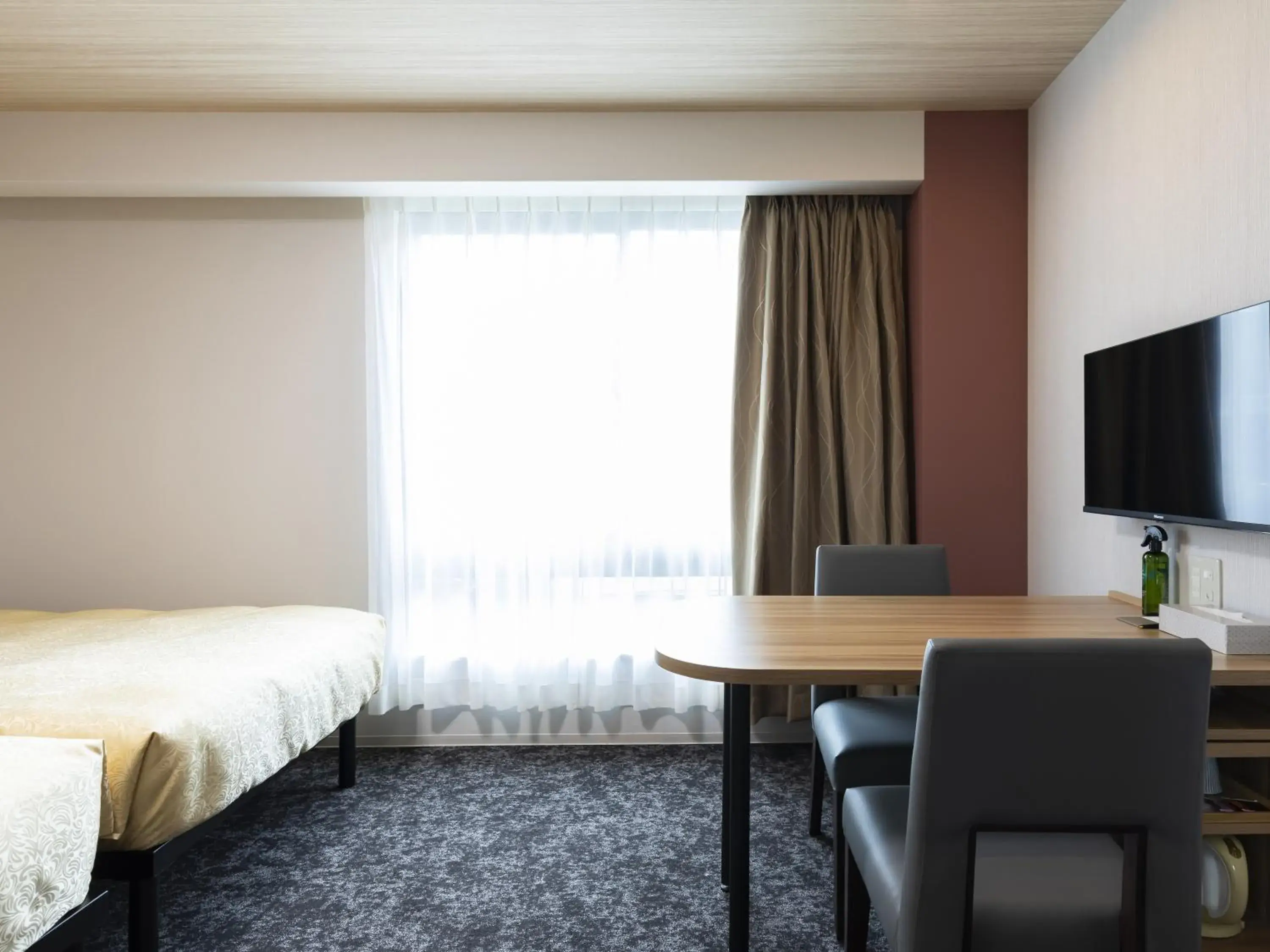 TV and multimedia, Bed in Kyoto Plaza Hotel Kintetsu Jujo TV and multimedia, Bed in Kyoto Plaza Hotel Kintetsu Jujo