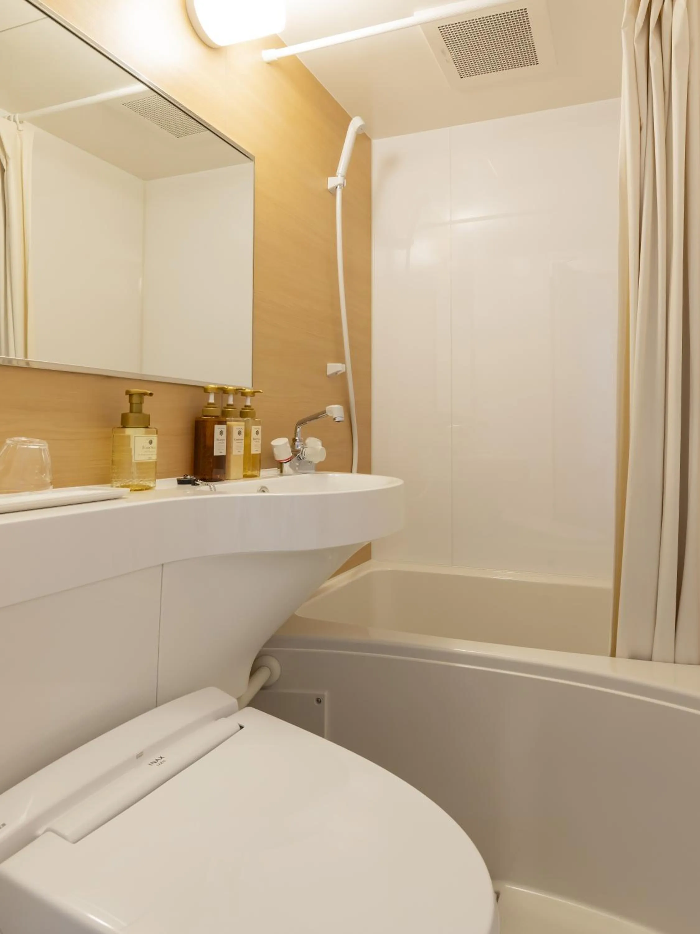 Shower in Kyoto Plaza Hotel Kintetsu Jujo