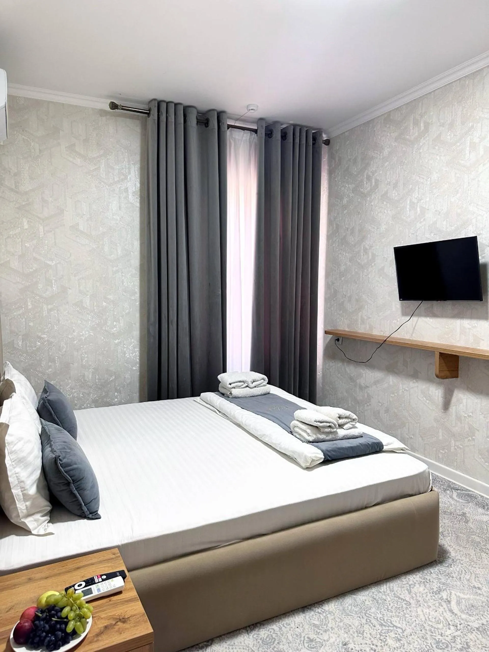 TV and multimedia, Bed in Afsona Hotel