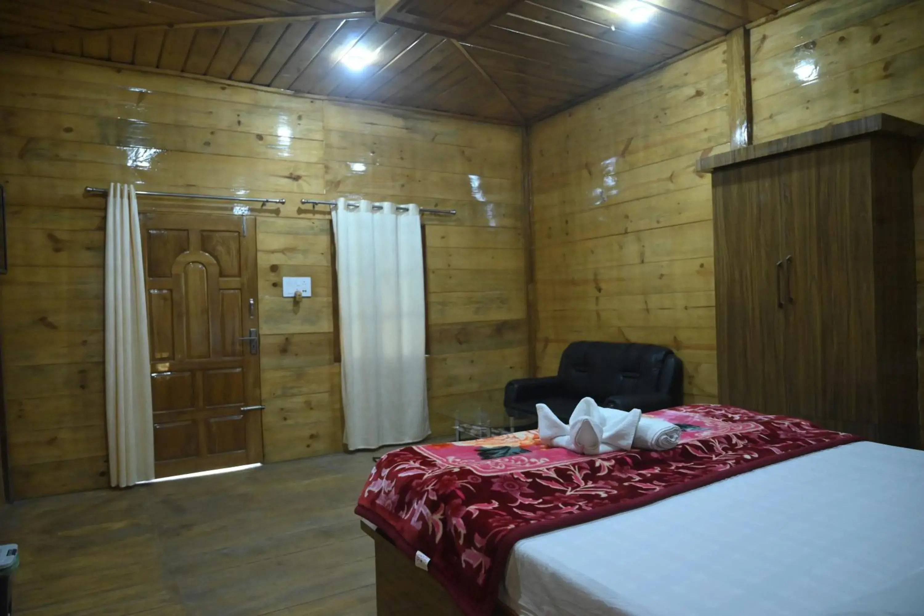 Bed in De Aloha Resort Bed in De Aloha Resort