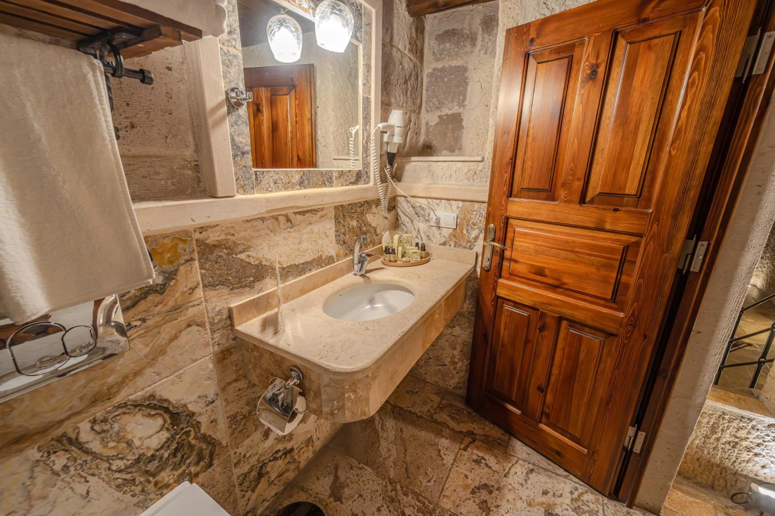 towels in Osmanbey Cave House