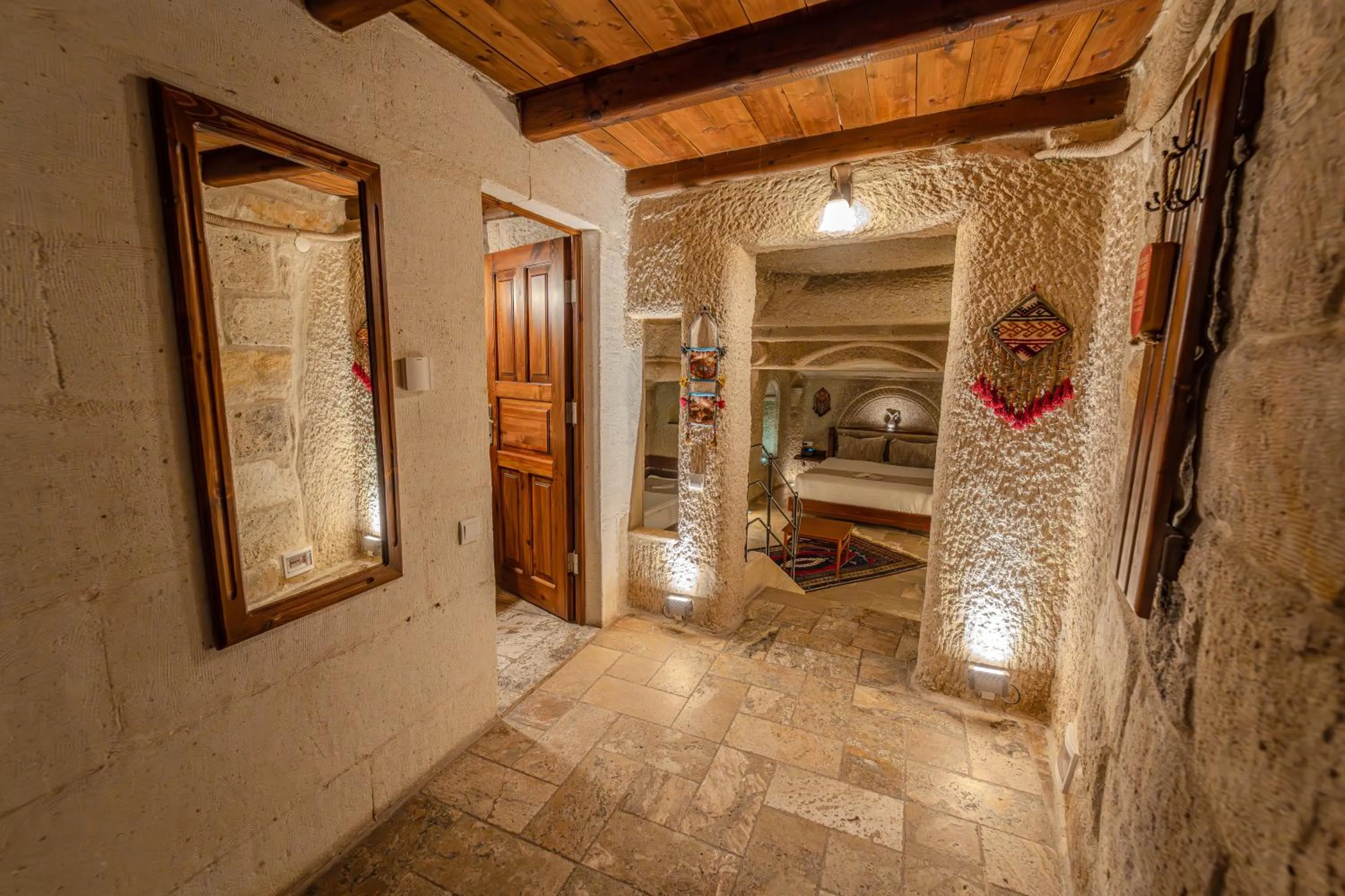 Facade/entrance in Osmanbey Cave House