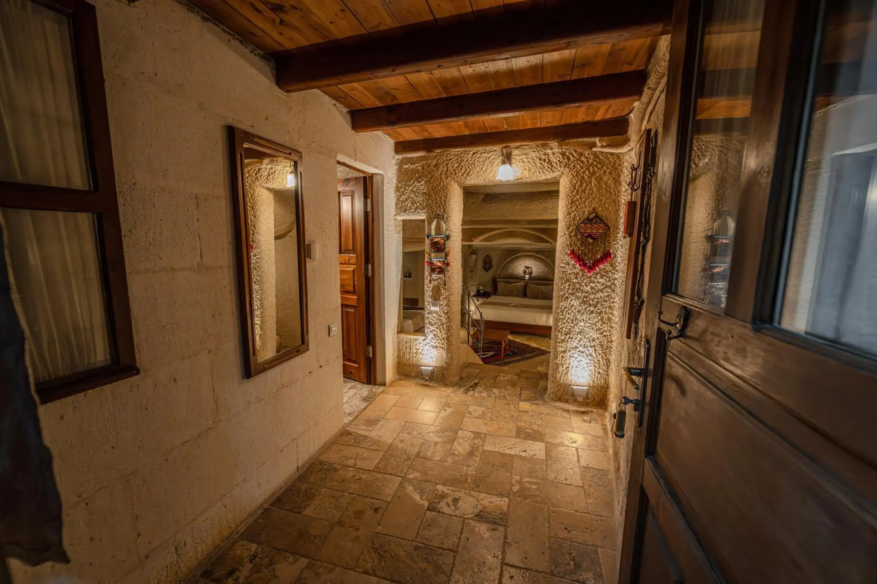 Facade/entrance in Osmanbey Cave House Facade/entrance in Osmanbey Cave House