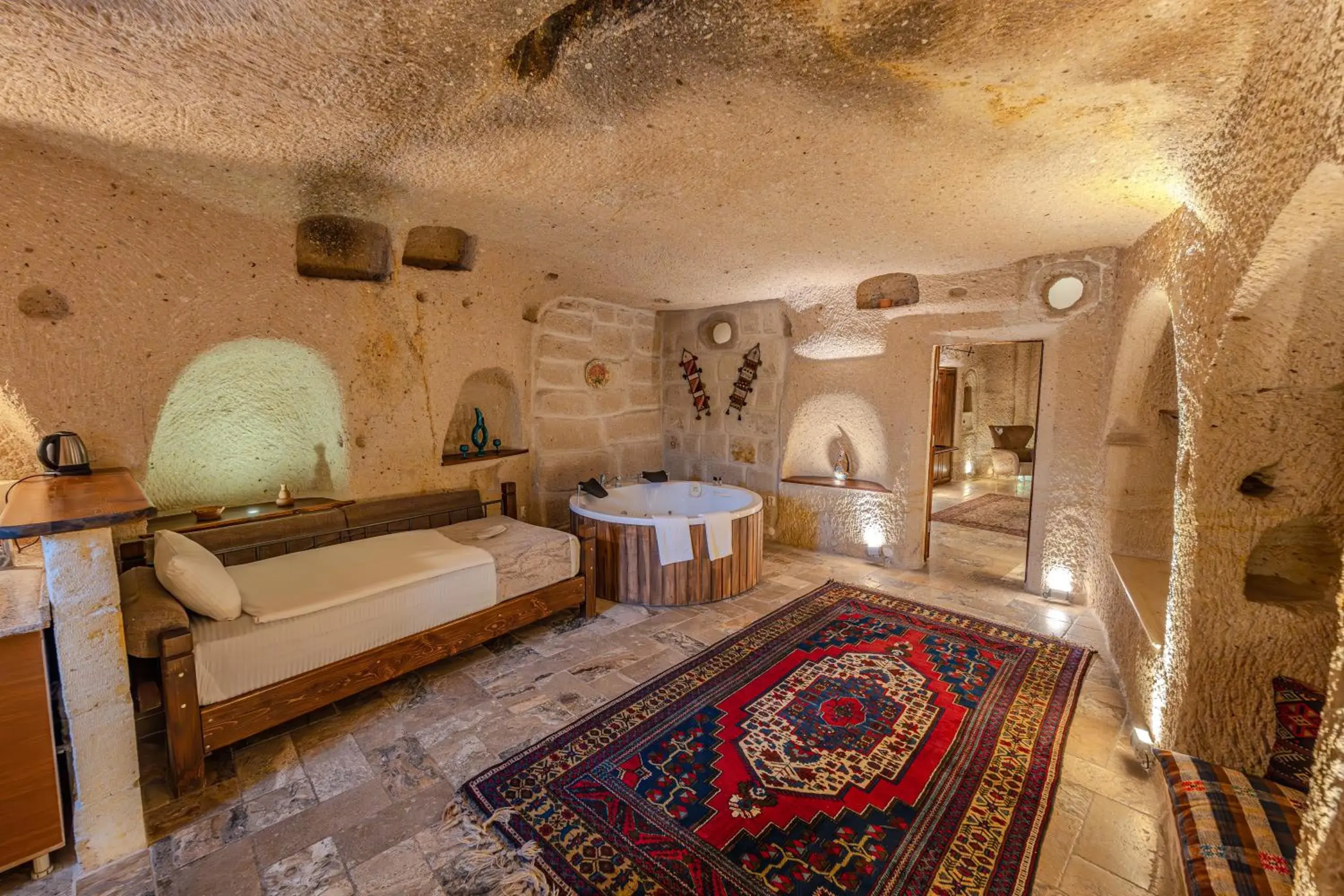 King Suite with Jacuzzi 201 in Osmanbey Cave House King Suite with Jacuzzi 201 in Osmanbey Cave House