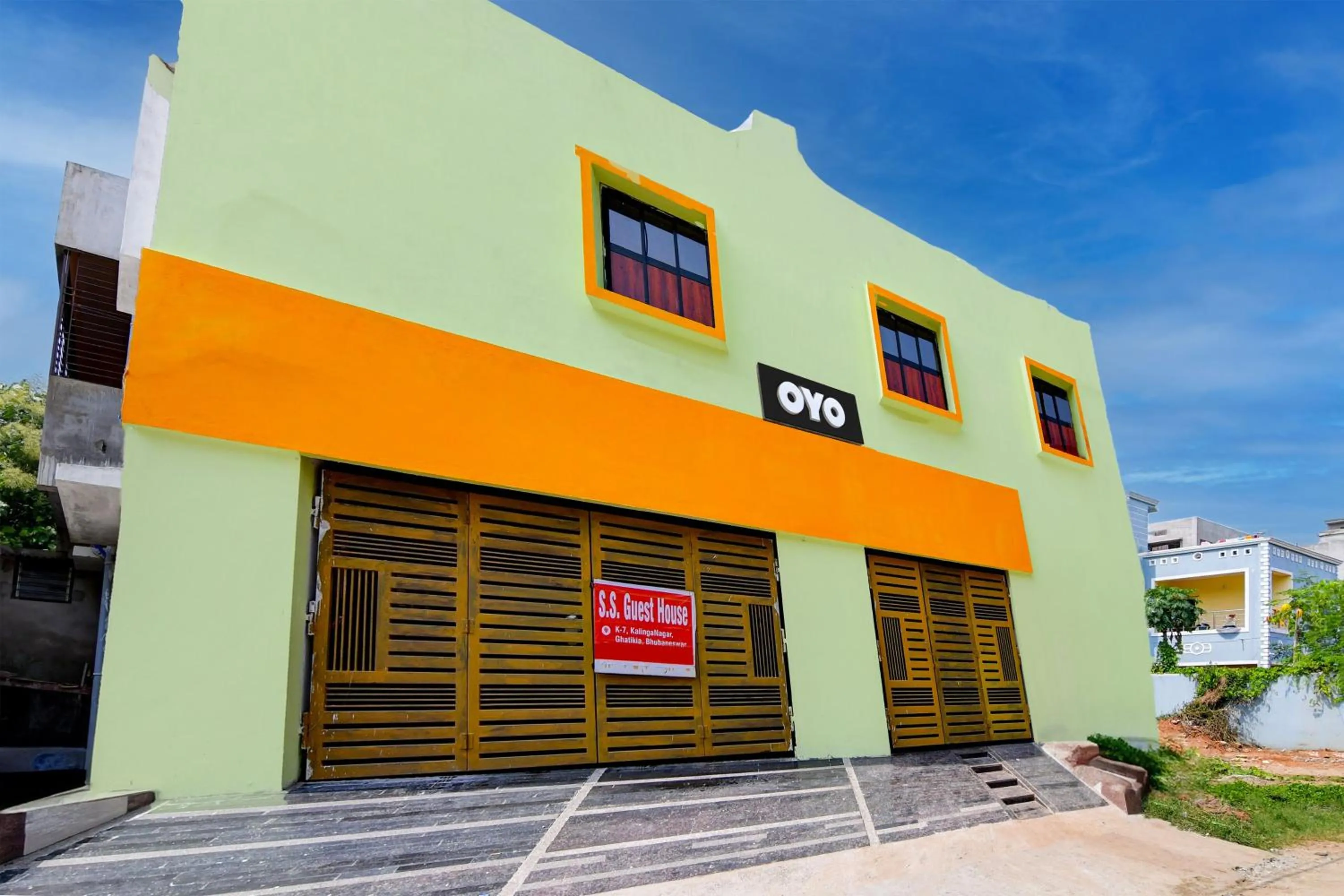 Facade/entrance in Hotel O Flagship S S Guesthouse