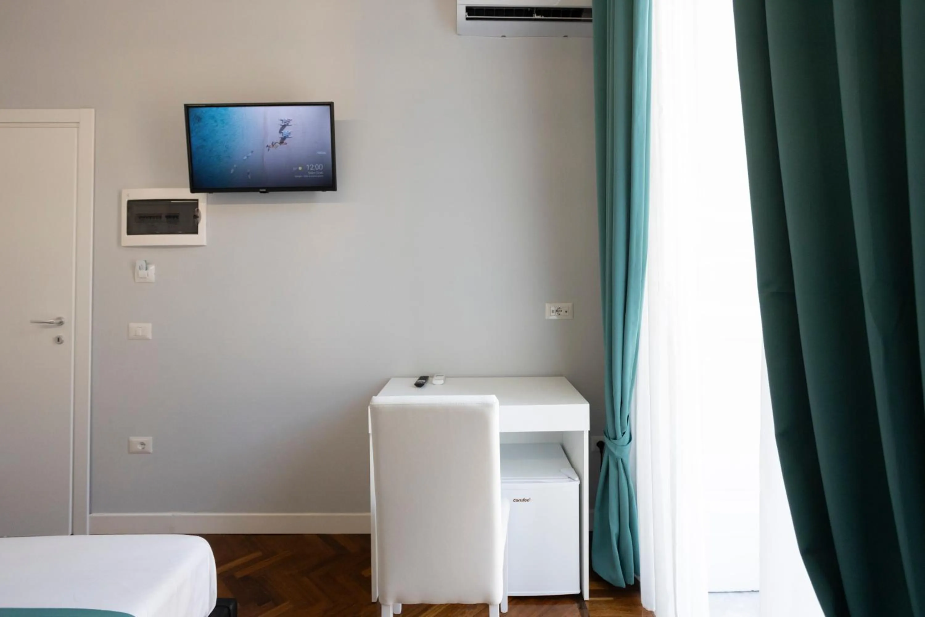 Photo of the whole room, Bed in La Chambre Duomo