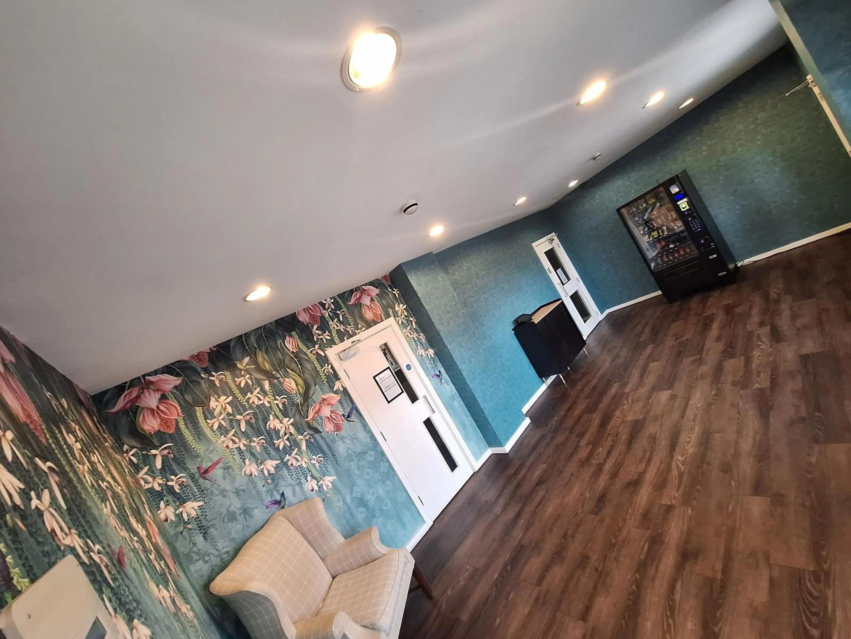 Lobby or reception in Stockwood Hotel - Luton Airport