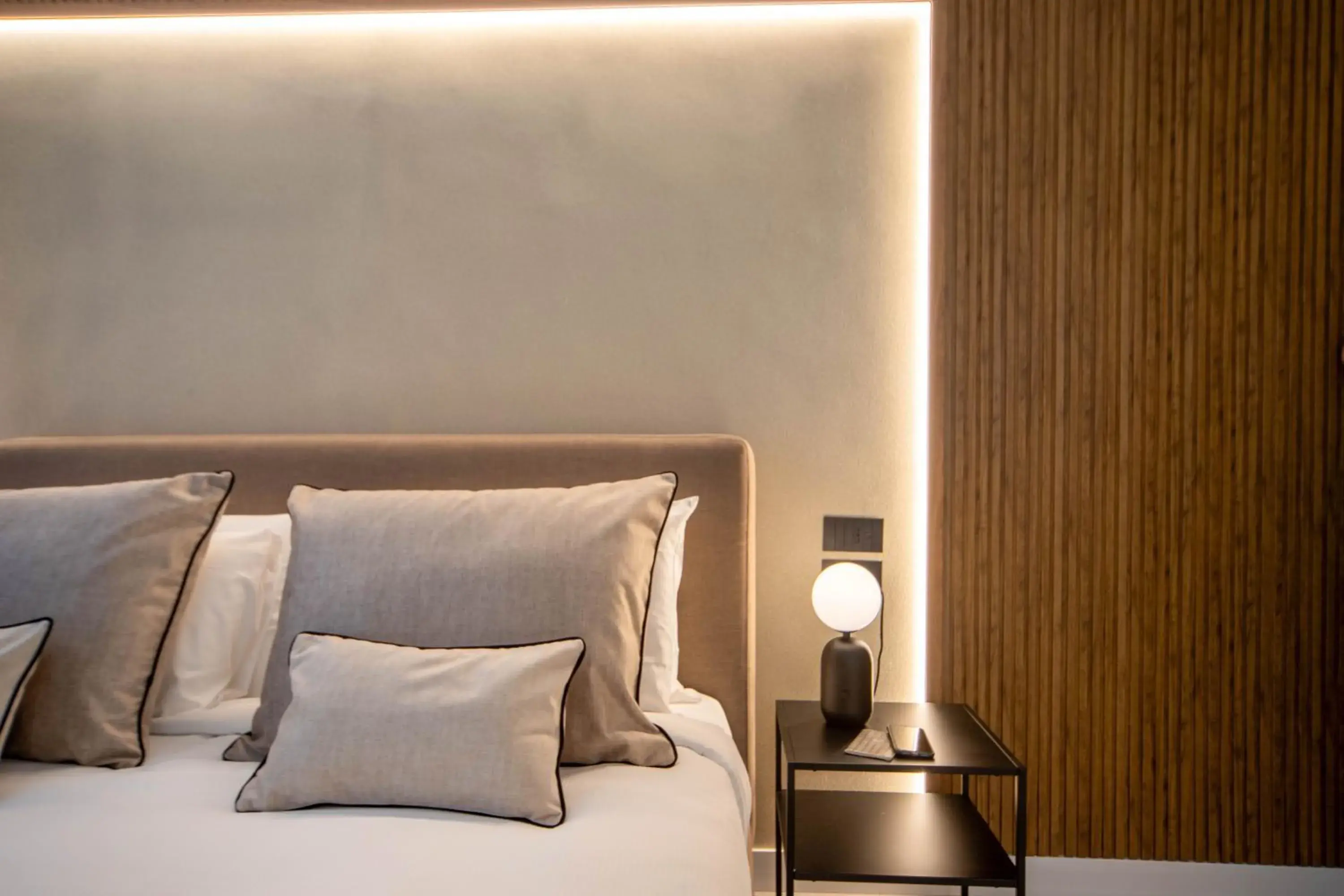 Bed in MAMALU - Studios and Suites Bed in MAMALU - Studios and Suites