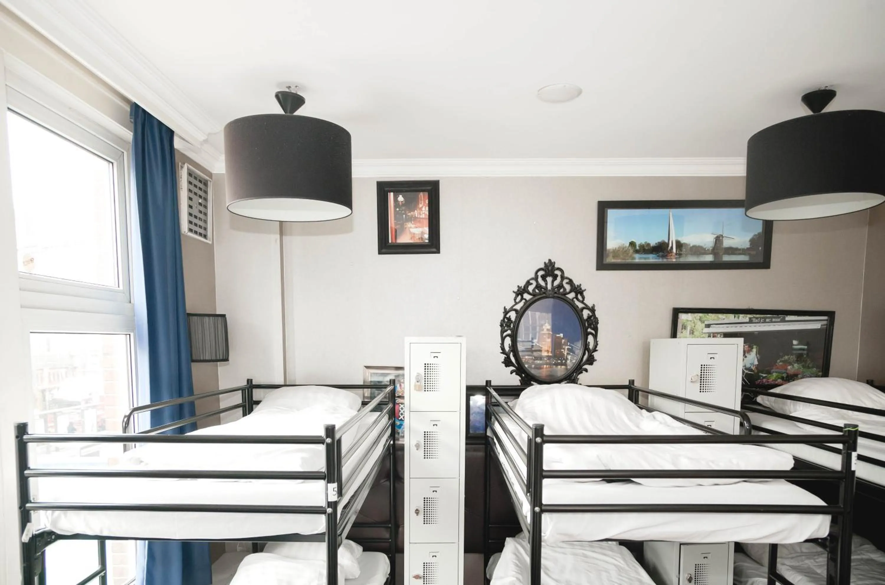 bunk bed in Princess Hostel Leidse Square Amsterdam