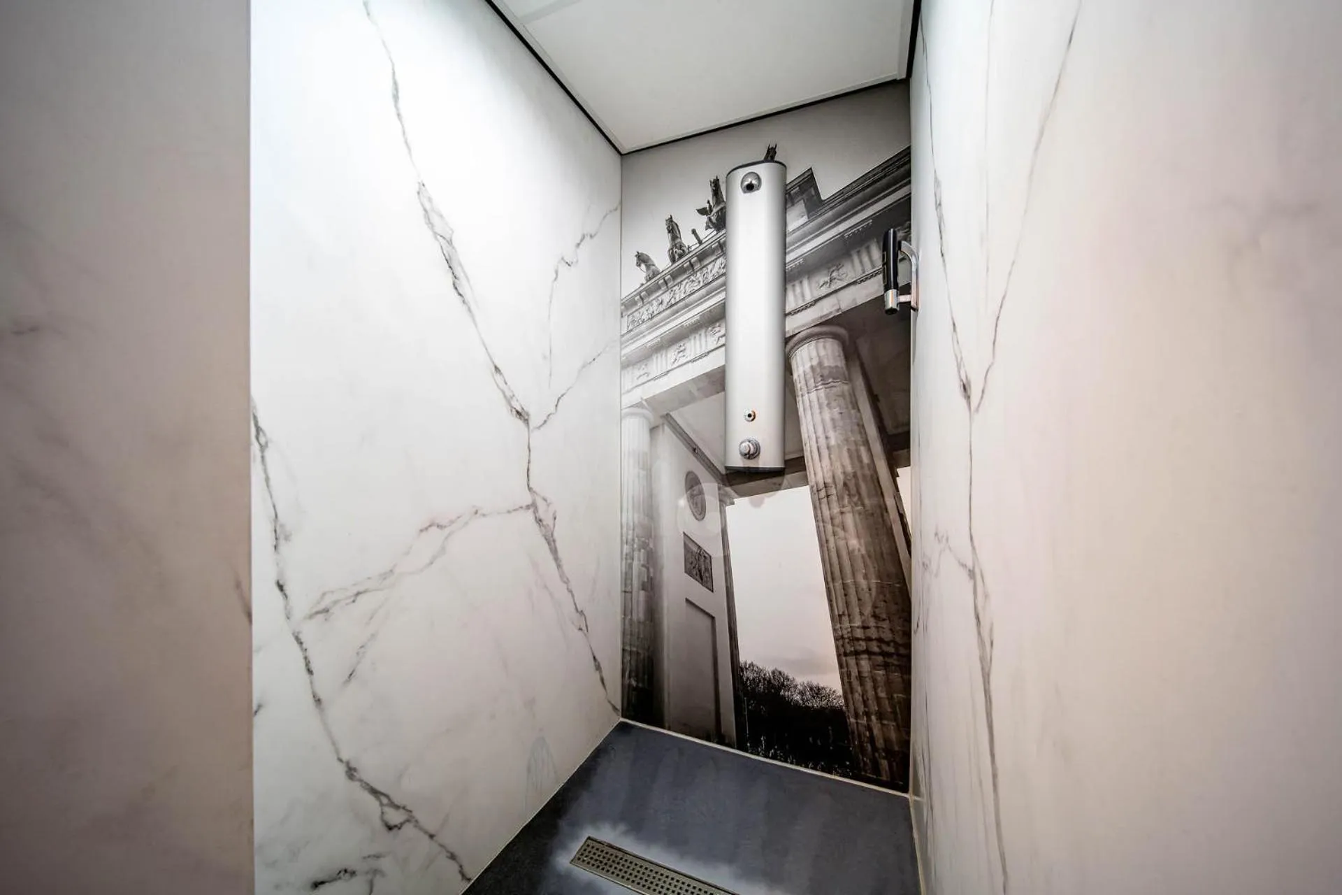 Bathroom in Princess Hostel Leidse Square Amsterdam