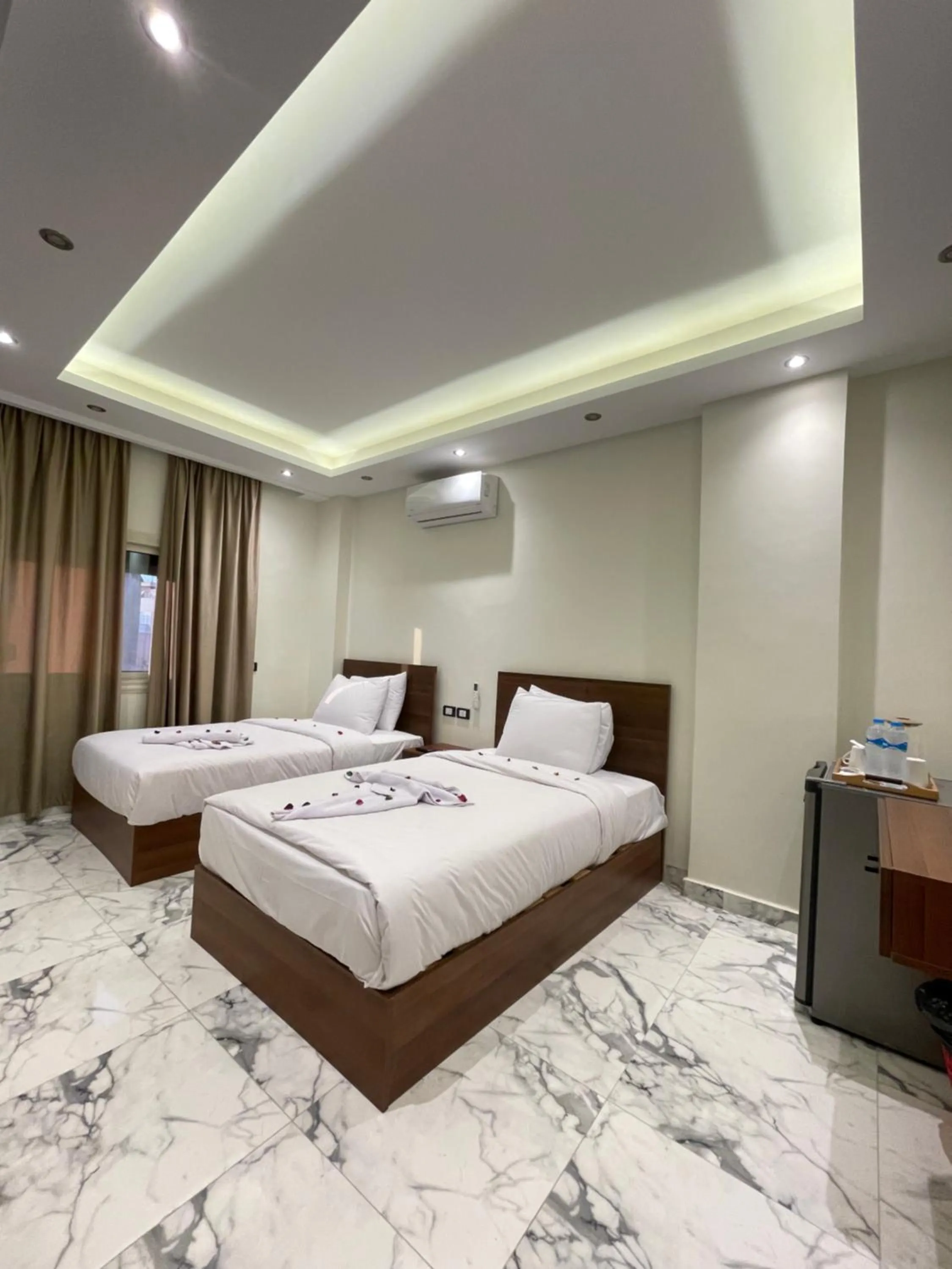 Standard Twin Room in Unique Pyramids View INN