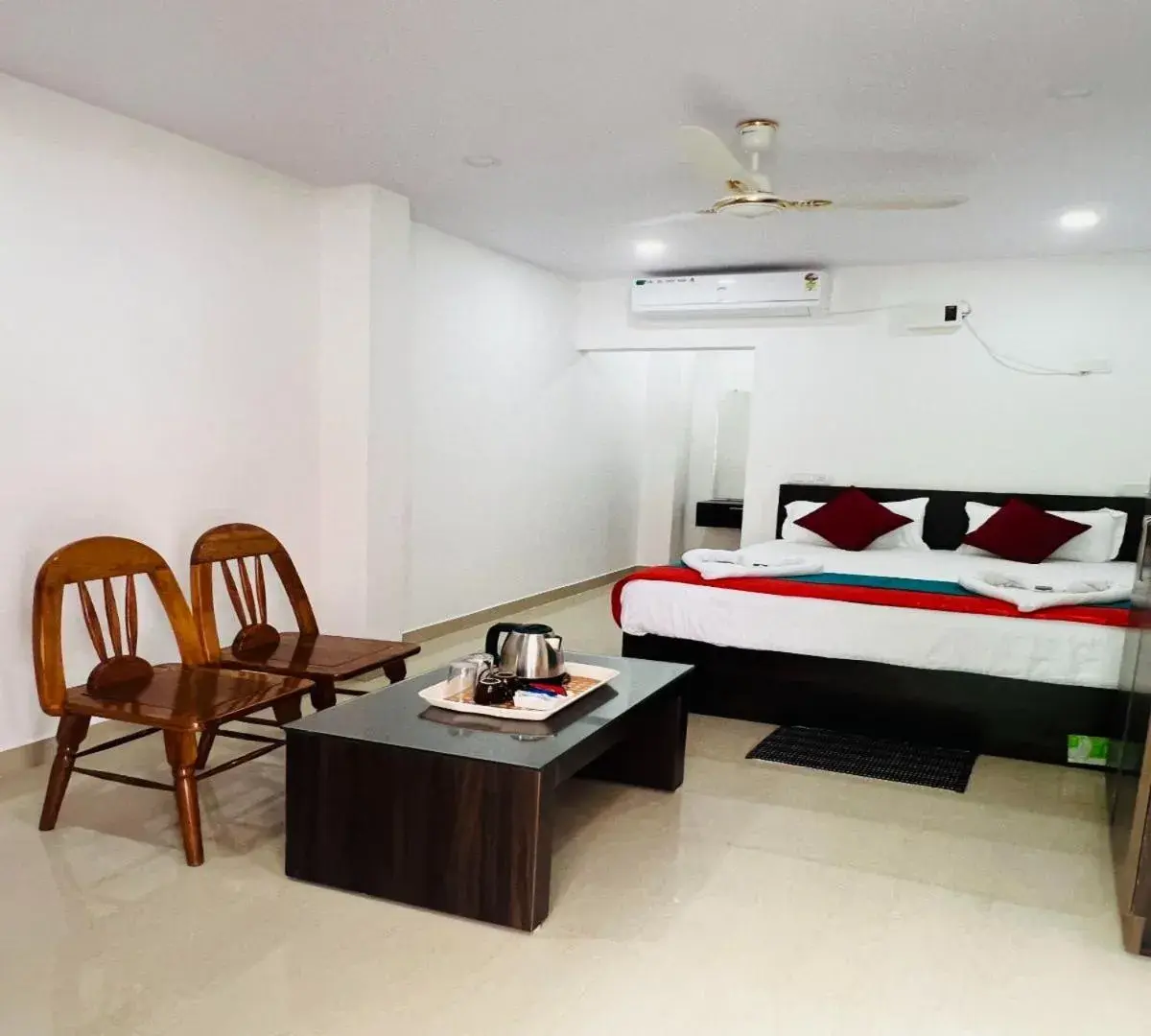 Bedroom, Bed in Sea Shore Residency Bedroom, Bed in Sea Shore Residency