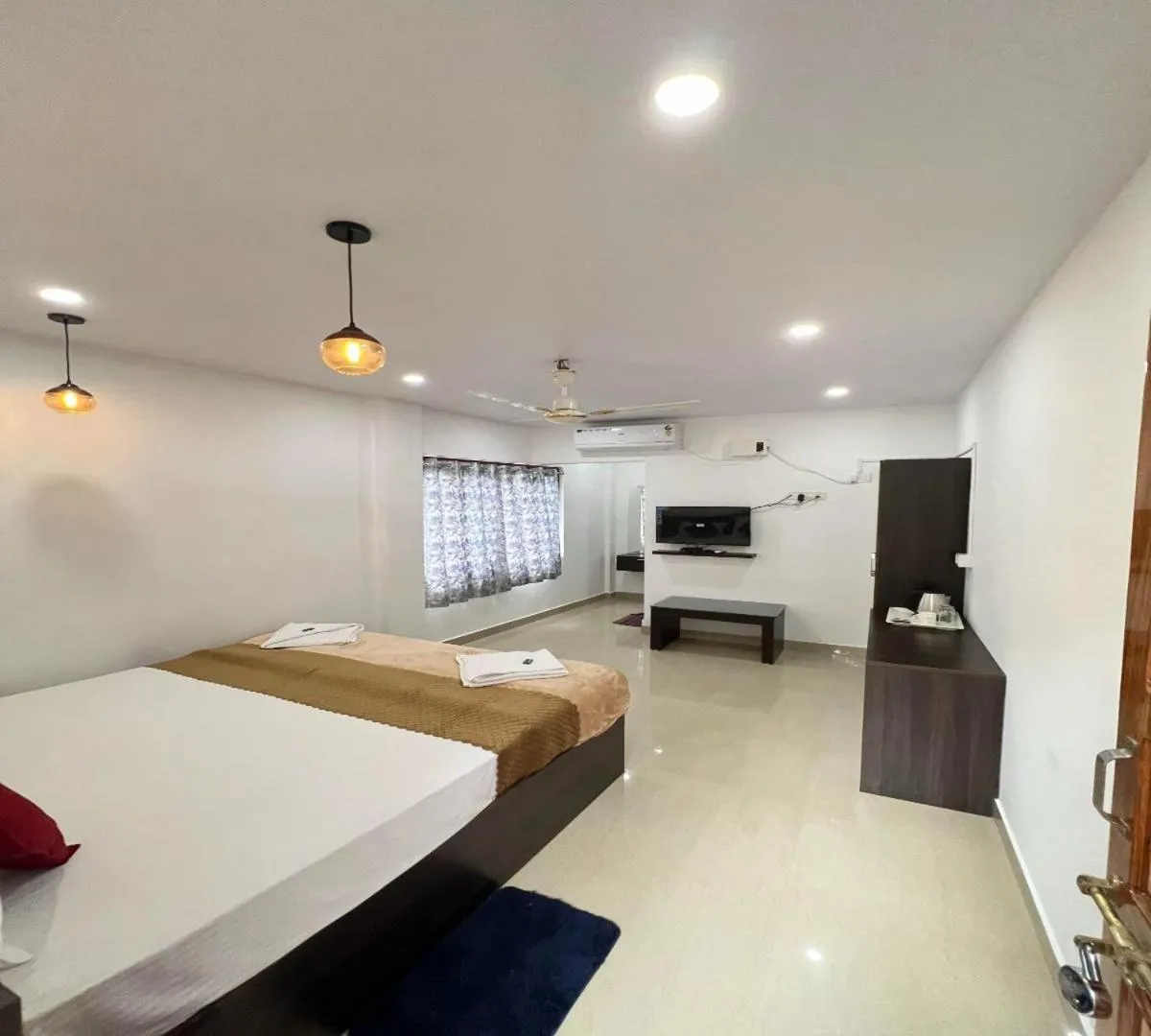 Bed in Sea Shore Residency