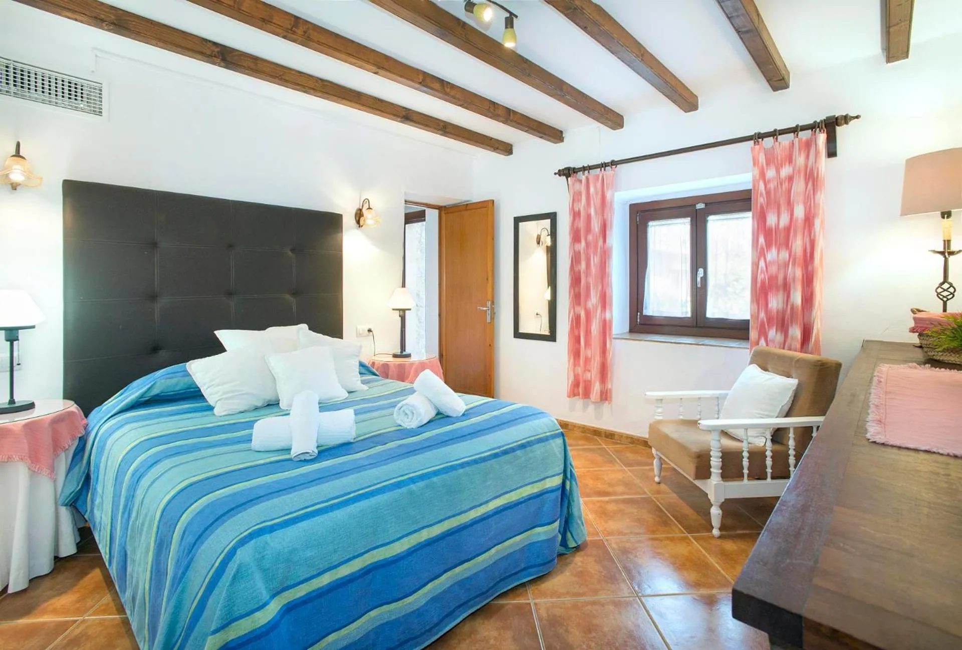 Other, Bed in Can Reus by Vintage Travel