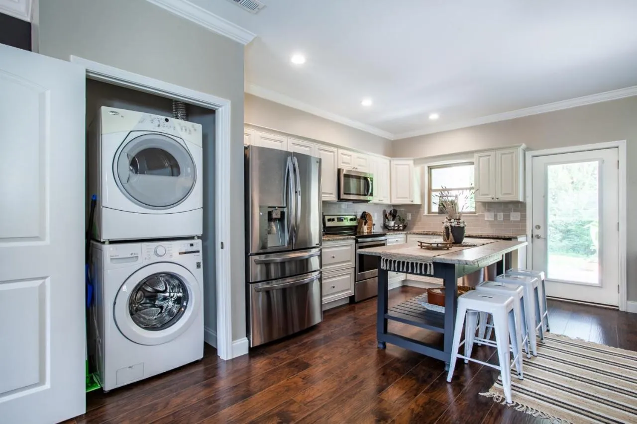 Kitchen or kitchenette in Elegant End Condo Fireplace Community Amenities