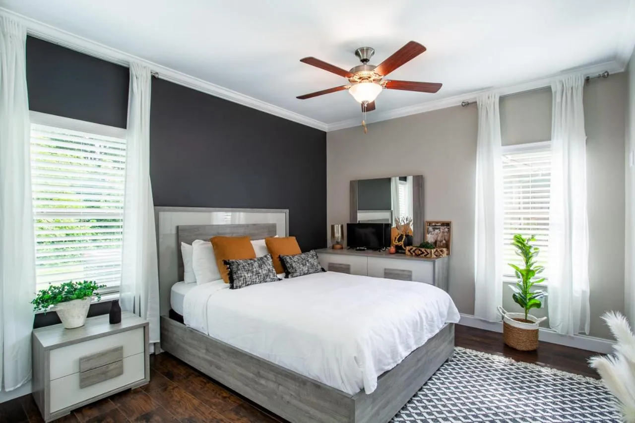 Bedroom, Bed in Elegant End Condo Fireplace Community Amenities