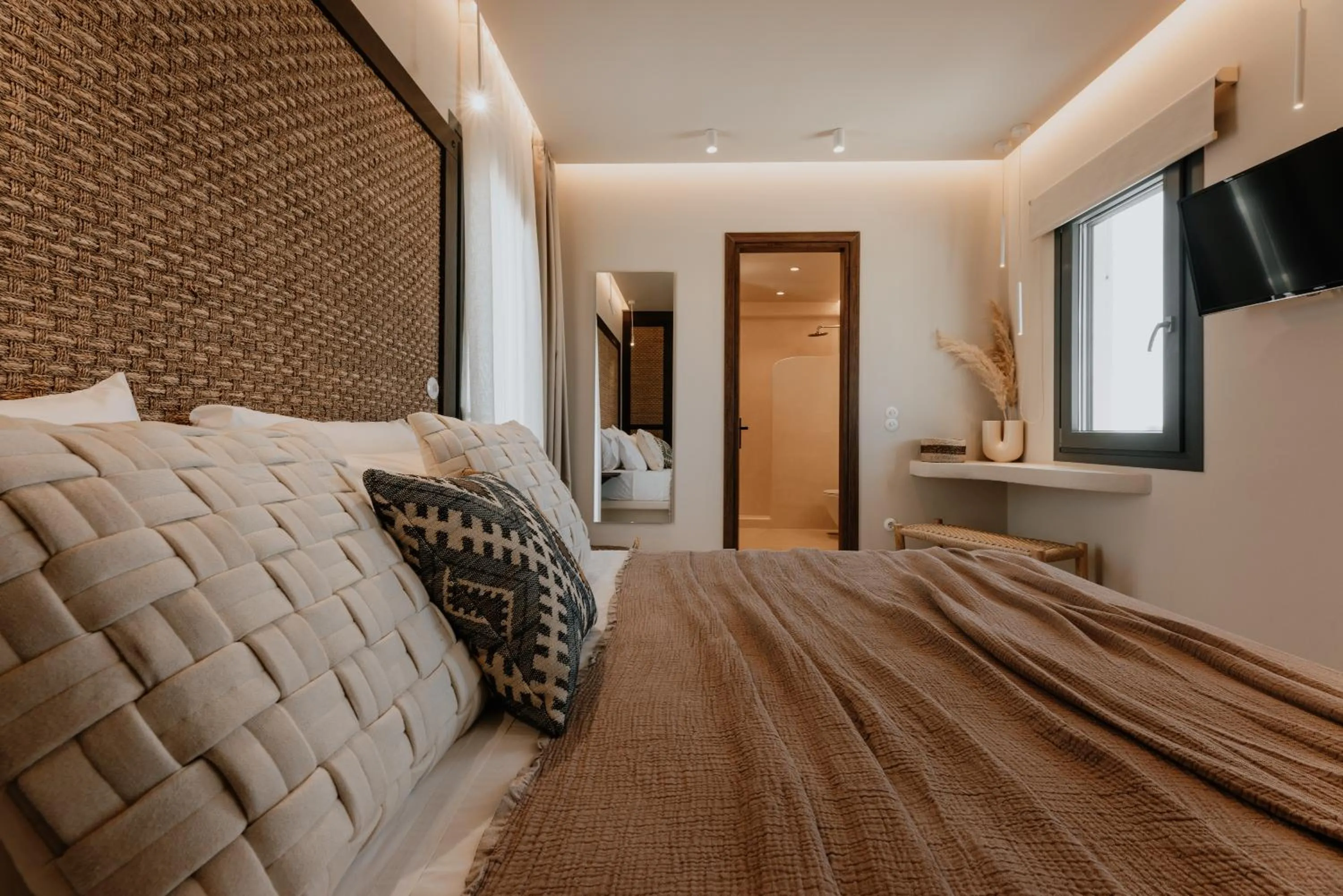 Shower, Bed in ONYM Curated Villas