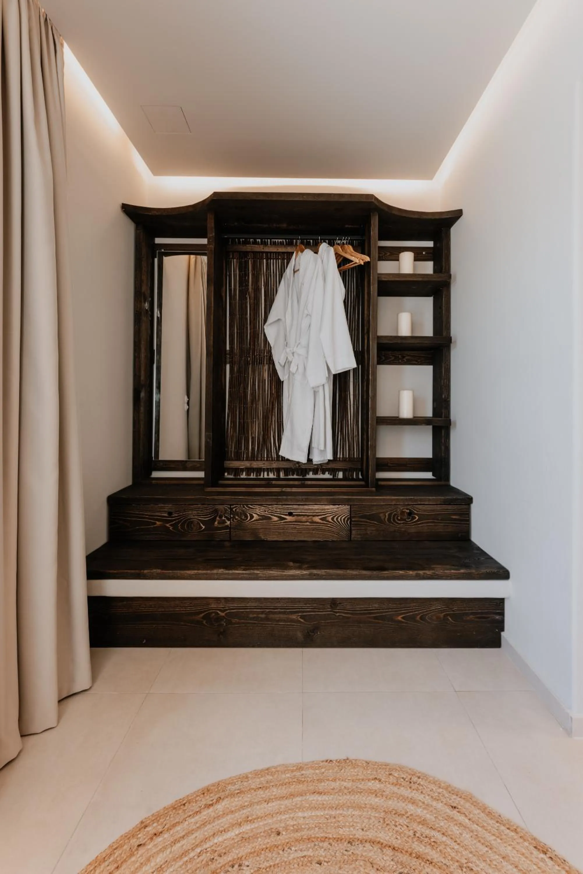 Shower, Bed in ONYM Curated Villas