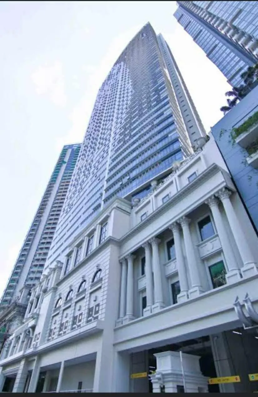 Uptown Parksuites BGC