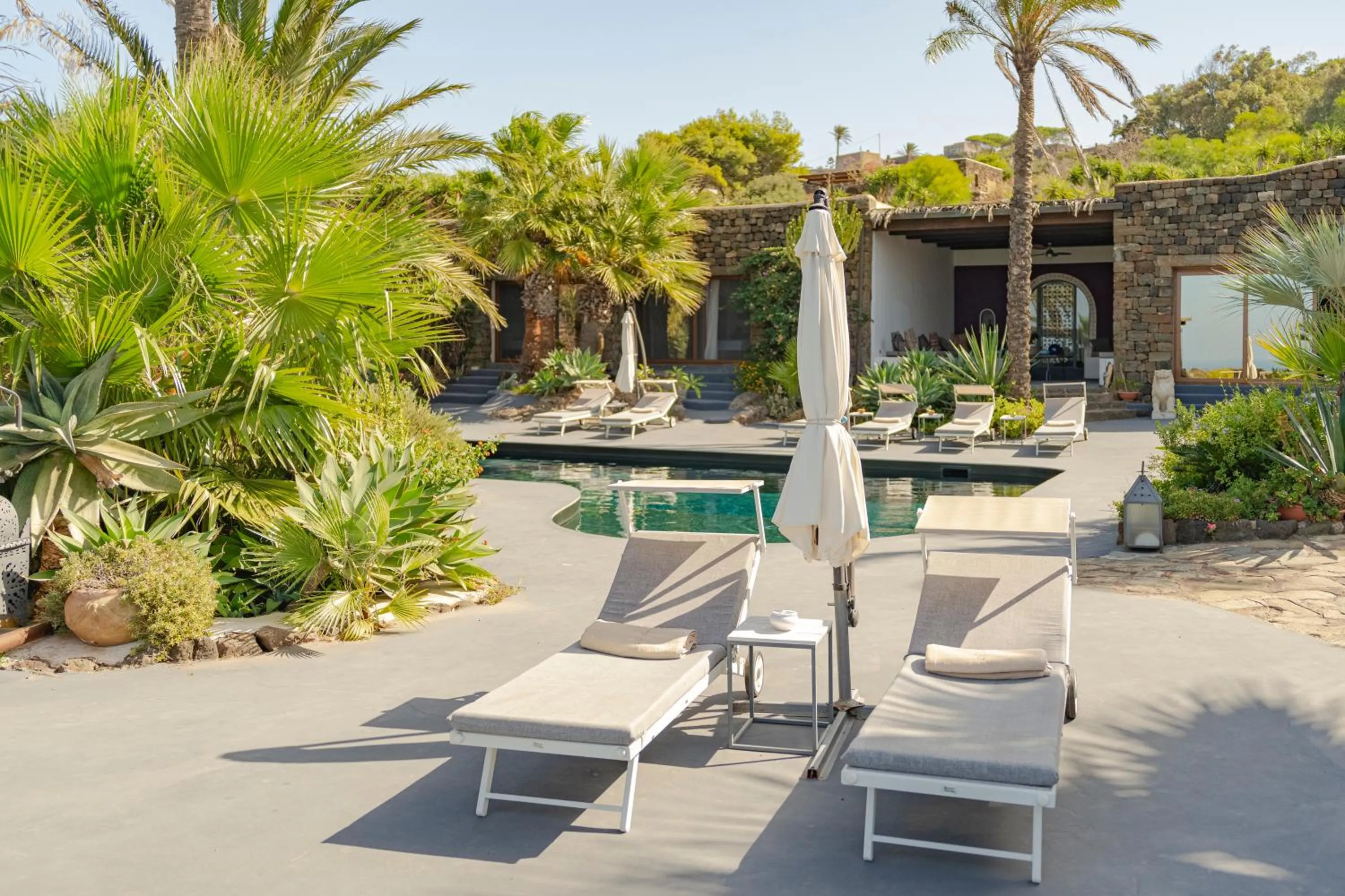 Property building in Don Mario B & B Five 5 Suites - adults only - no restaurant