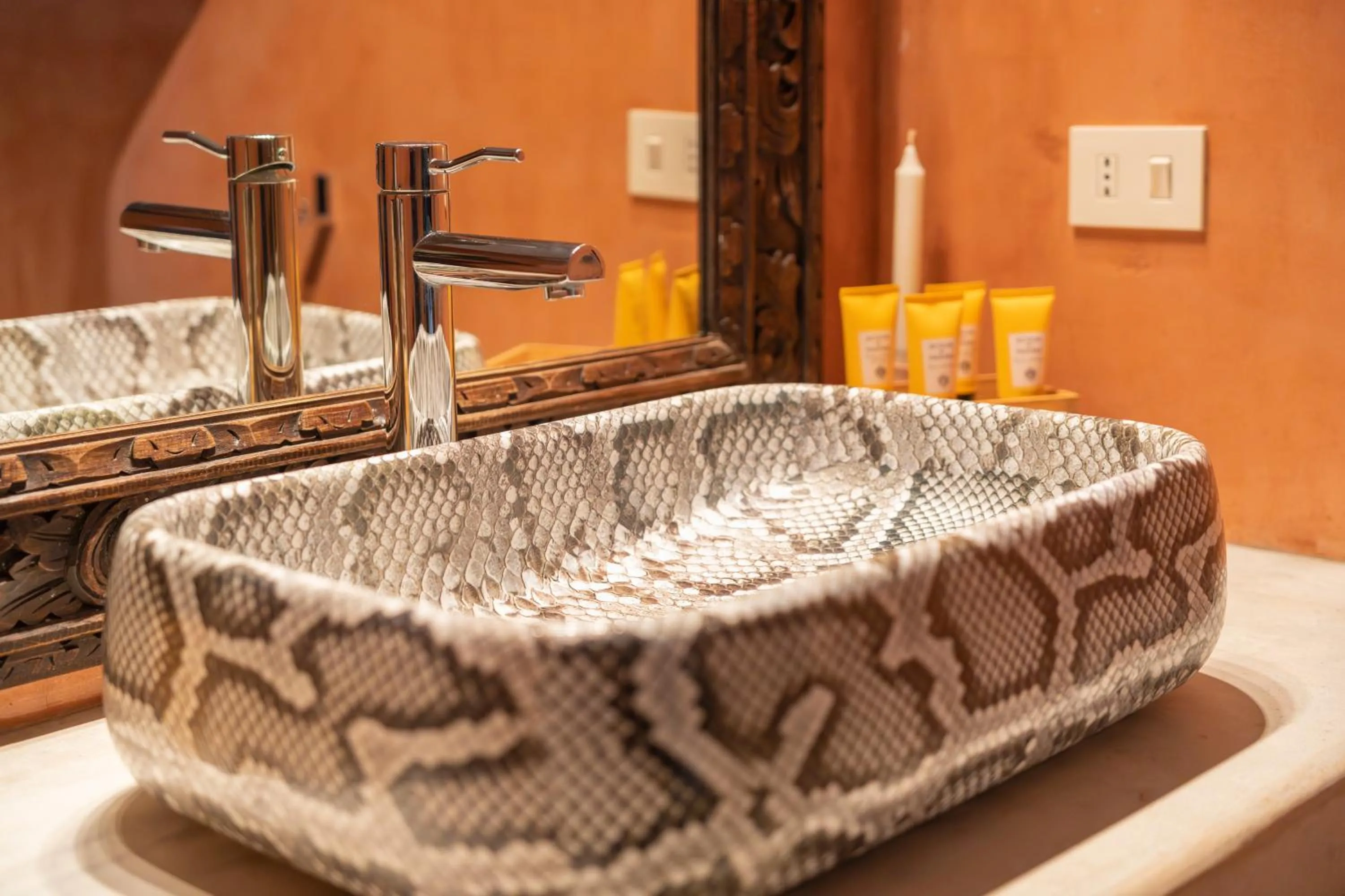 Shower in Don Mario B & B Five 5 Suites - adults only - no restaurant