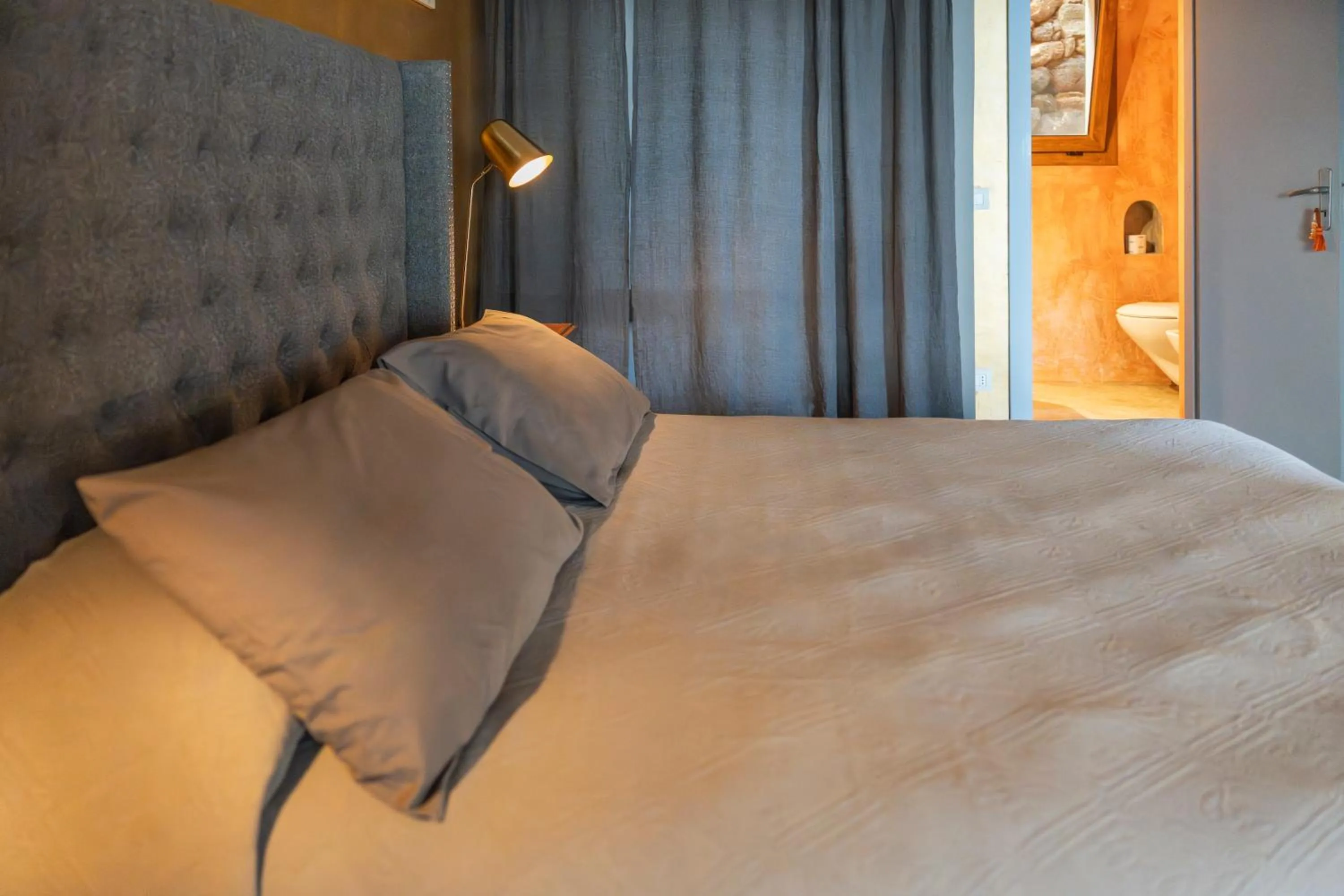 Bed in Don Mario B & B Five 5 Suites - adults only - no restaurant
