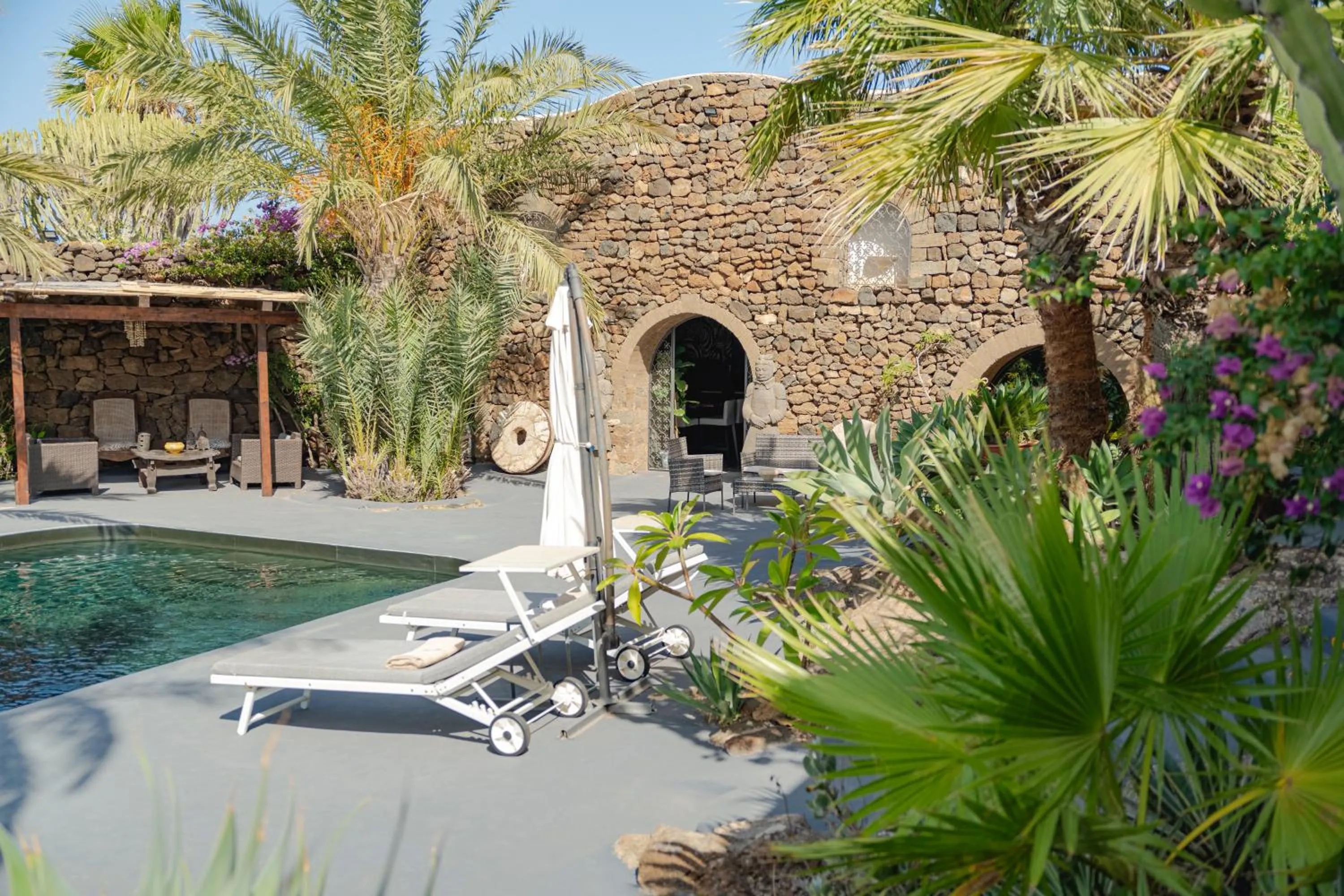 Property building in Don Mario B & B Five 5 Suites - adults only - no restaurant