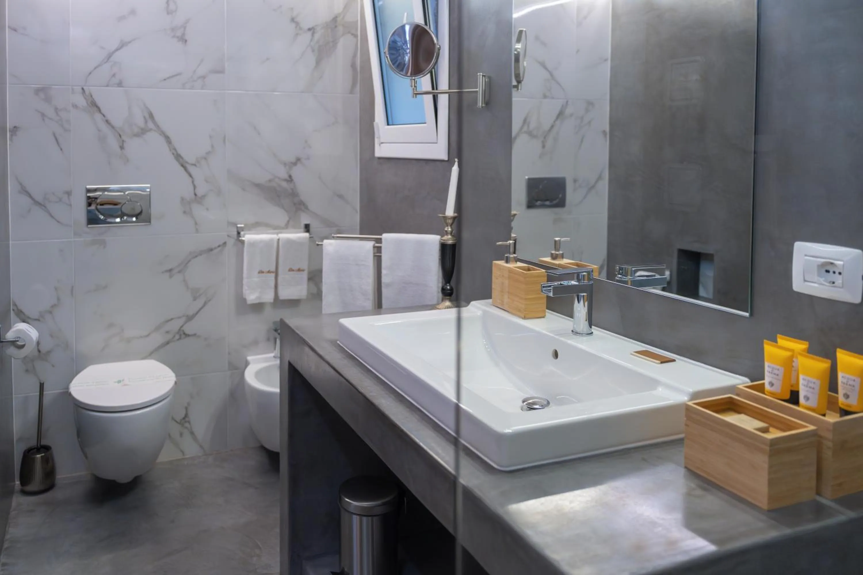 Shower in Don Mario B & B Five 5 Suites - adults only - no restaurant