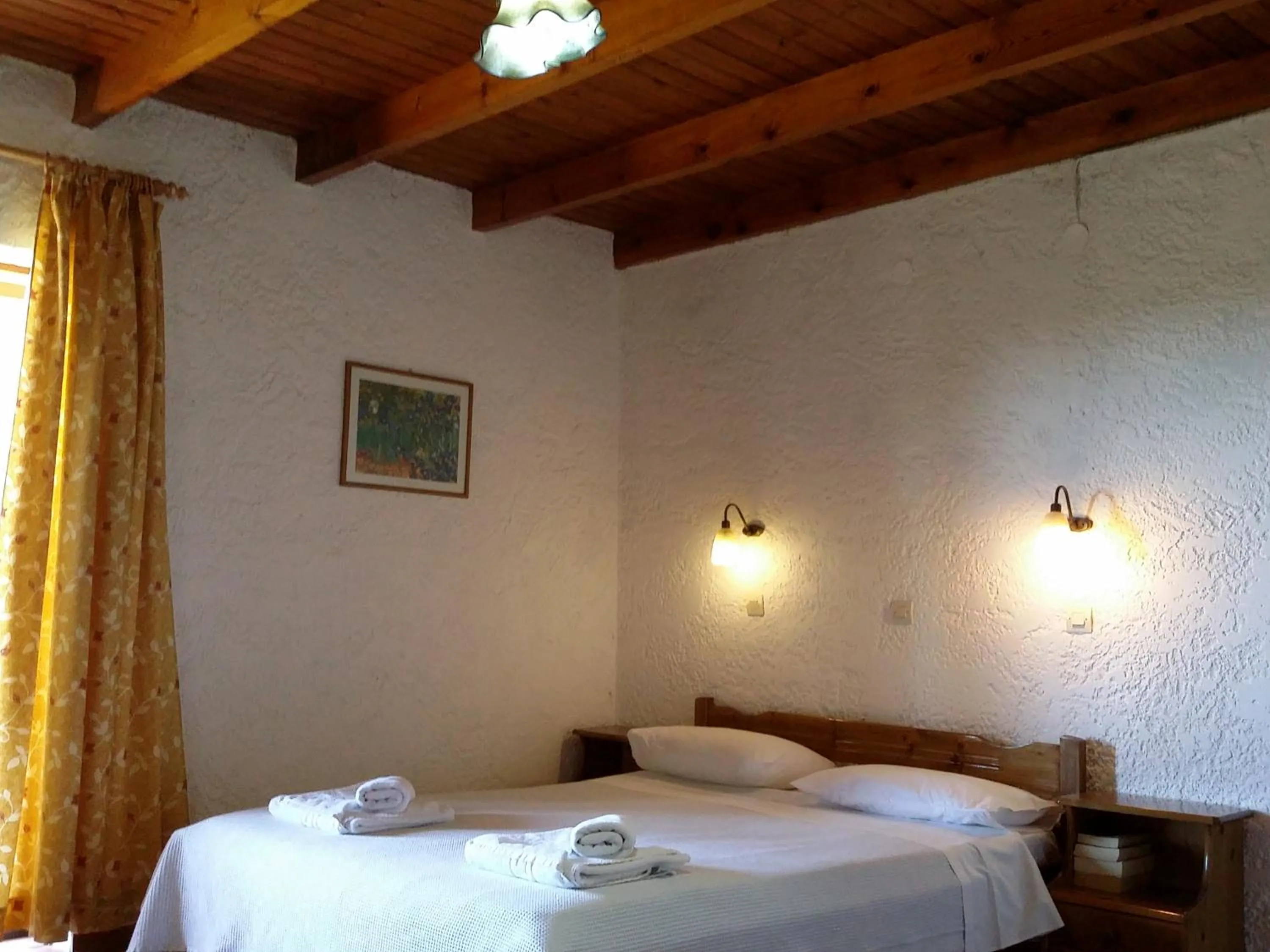 Bedroom, Bed in Olive tree Cottages