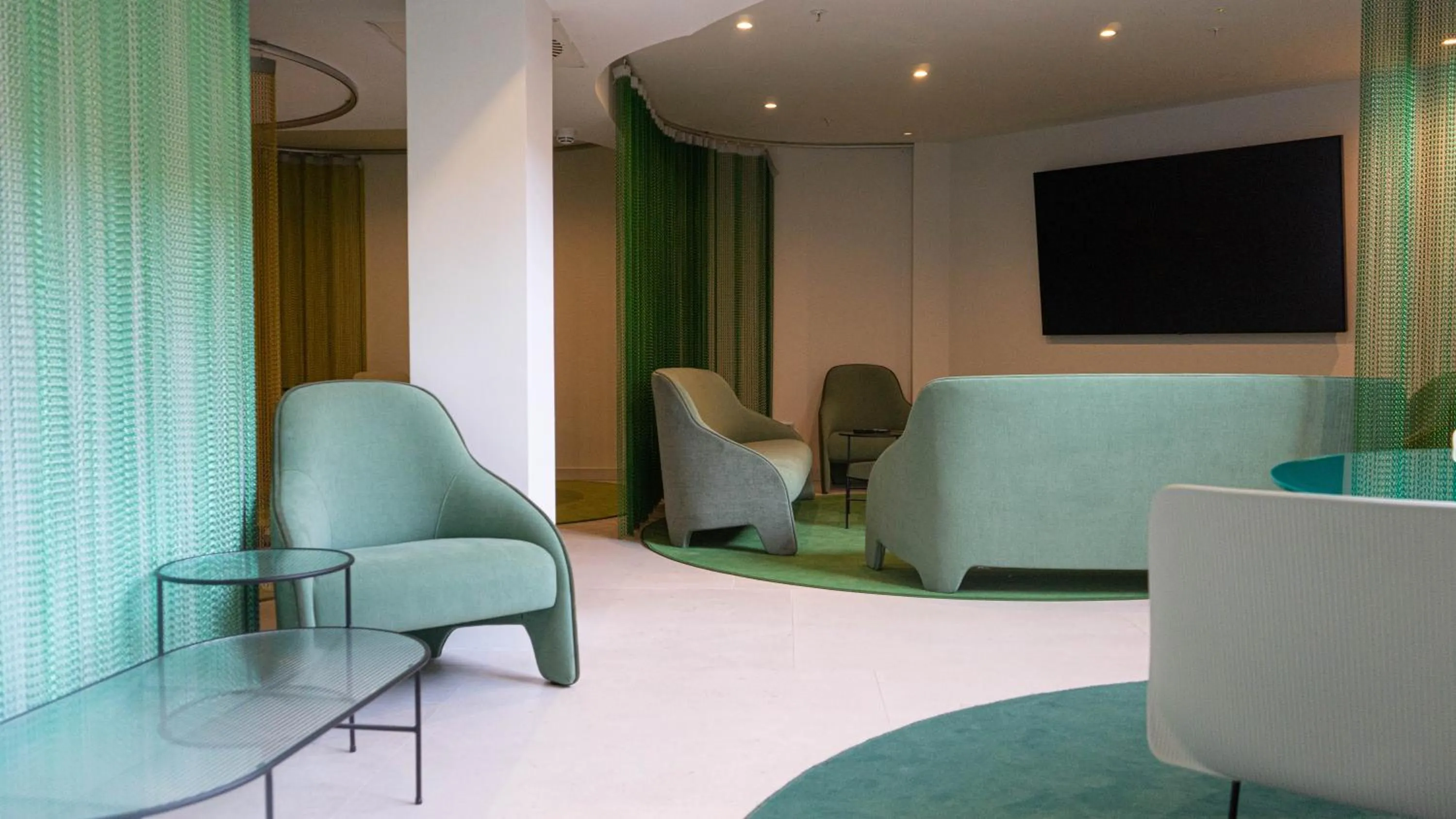 Seating area in Be Mate Trafalgar