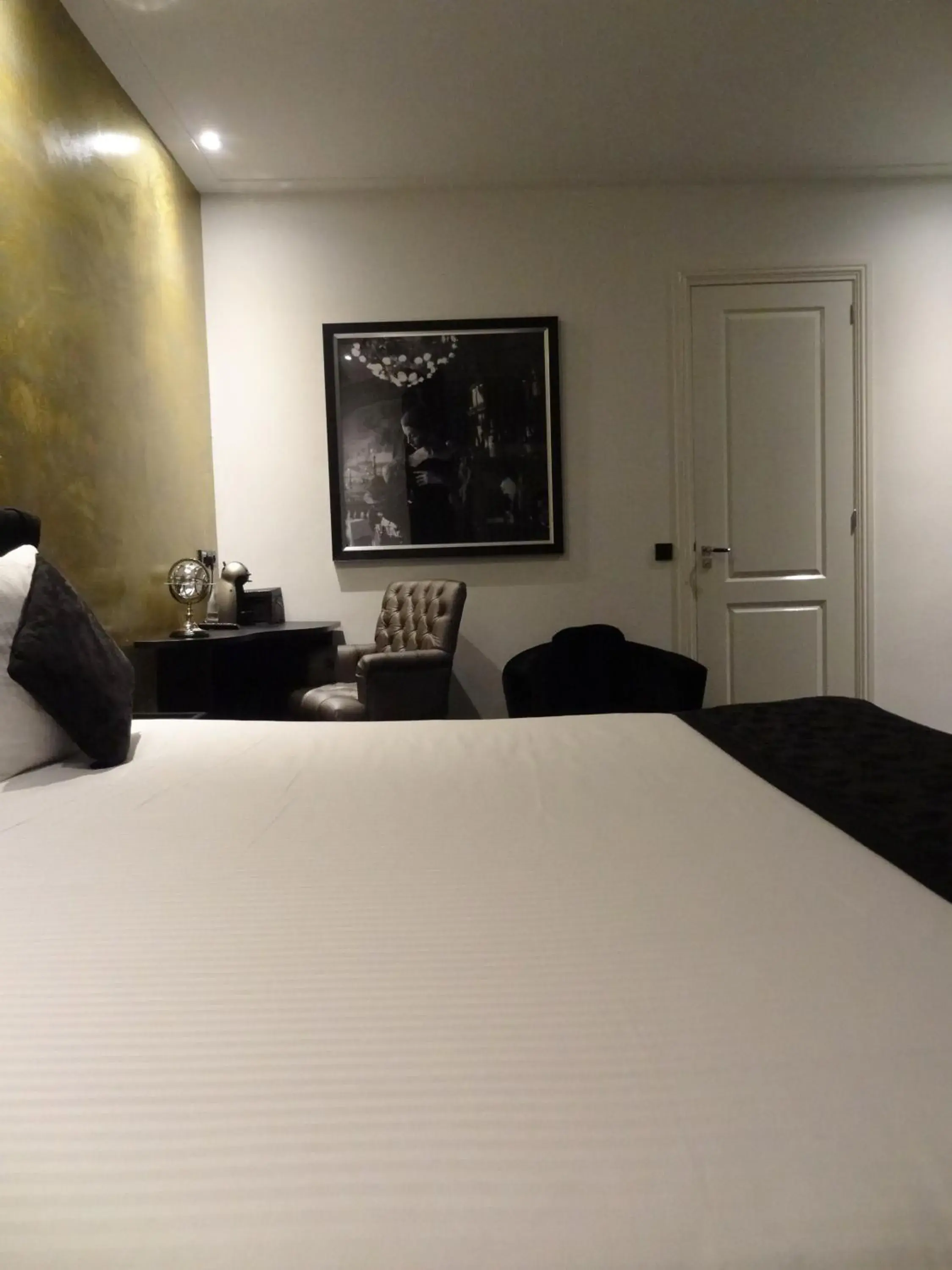 Coffee/tea facilities, Bed in Sara's Boutique Hotel Coffee/tea facilities, Bed in Sara's Boutique Hotel