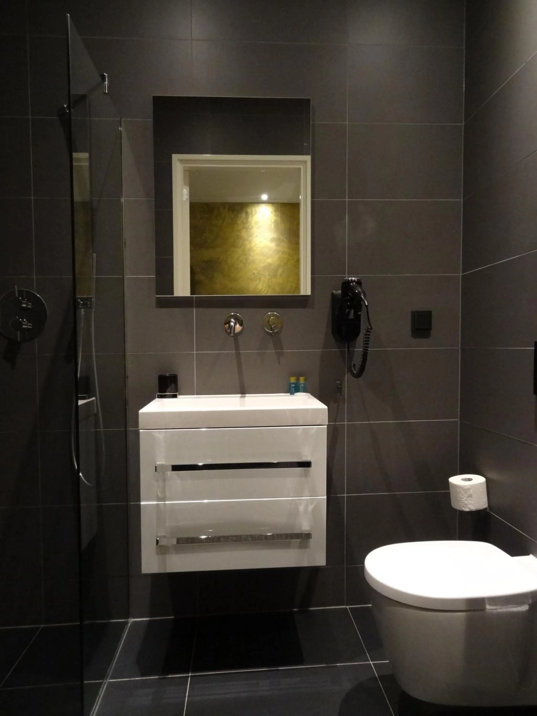 Bathroom in Sara's Boutique Hotel