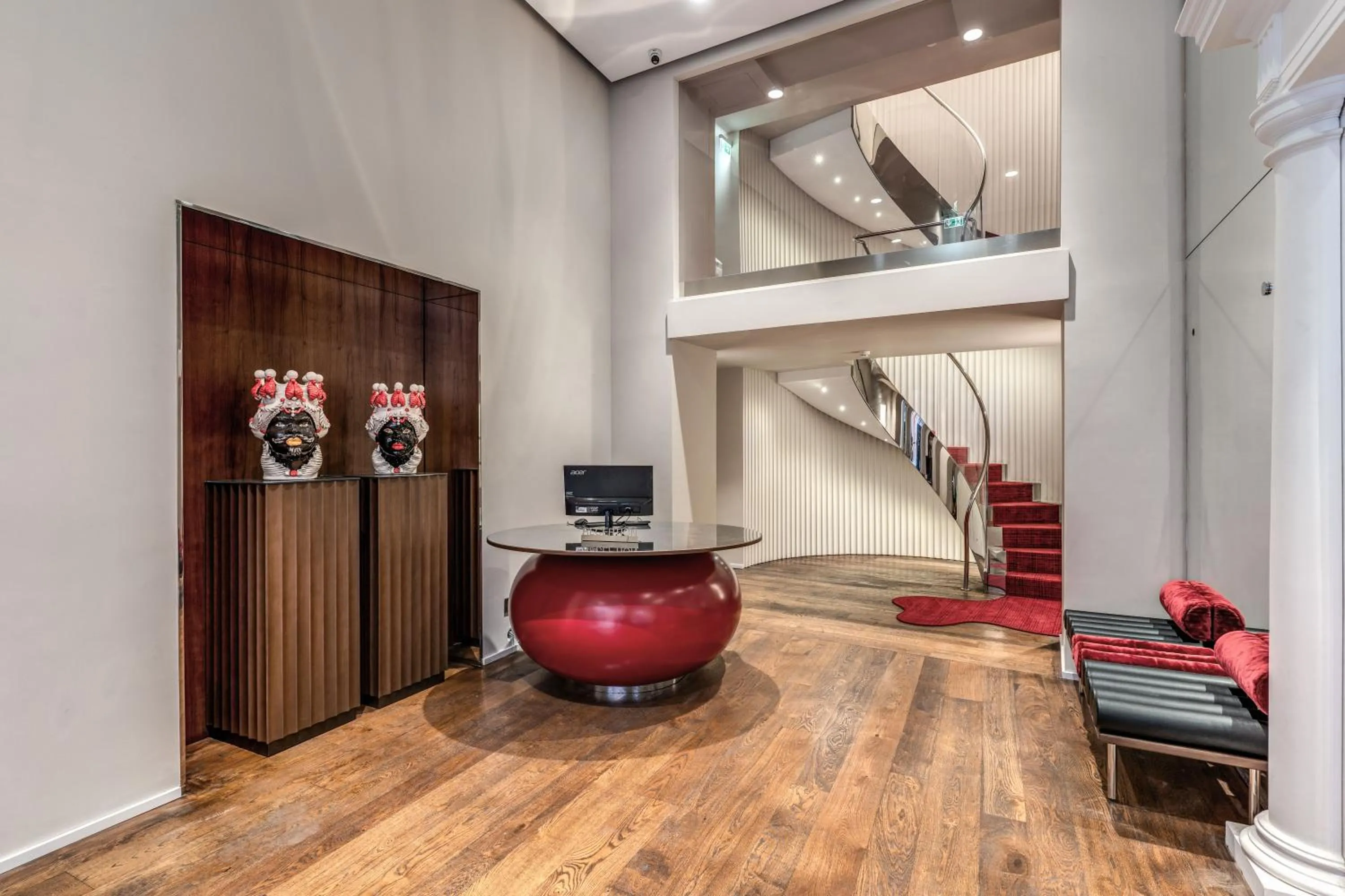 Lobby or reception in THE STEPS Hotel - by Eitch Collection