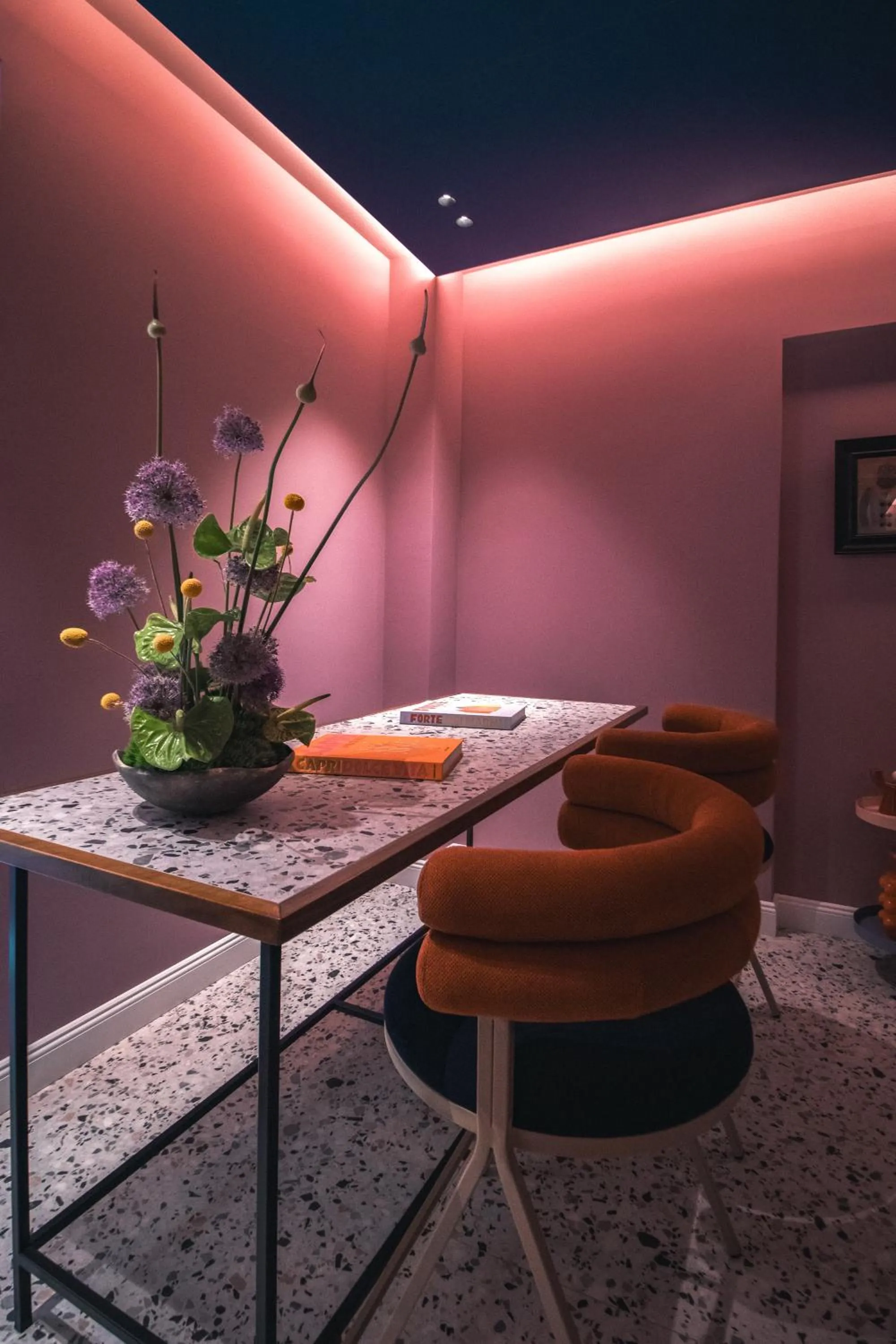 Lobby or reception in THE STEPS Hotel - by Eitch Collection