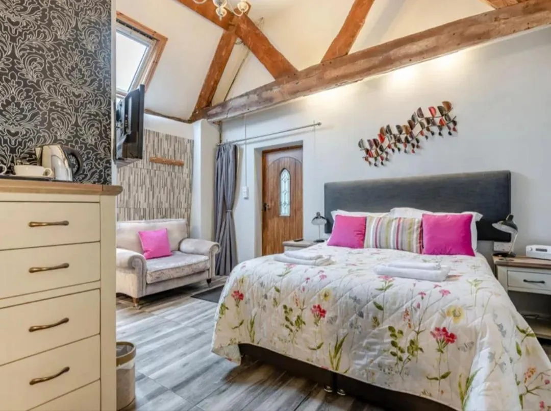 Bed in Curly Tail Accommodation