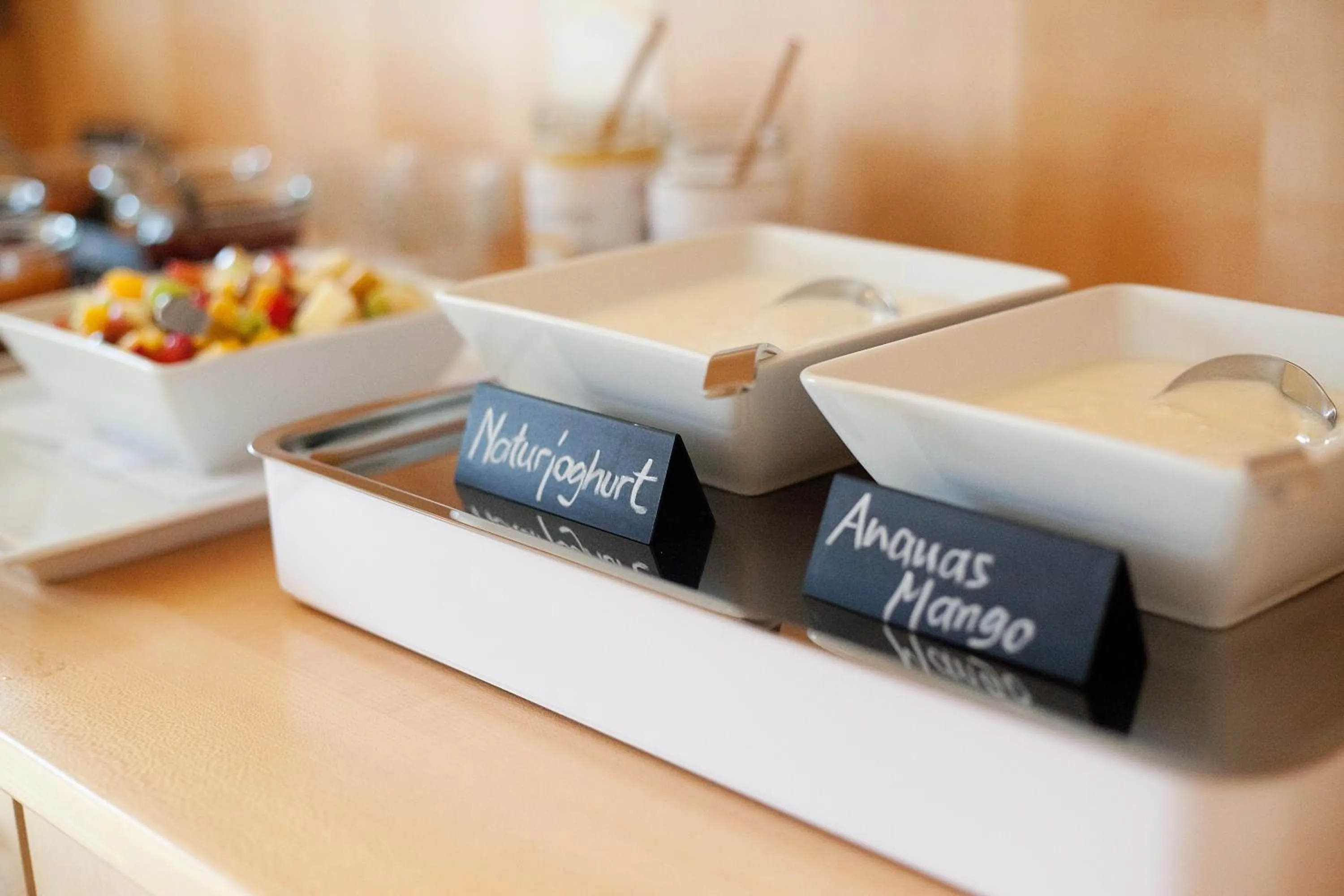 Buffet breakfast in Haus Renée